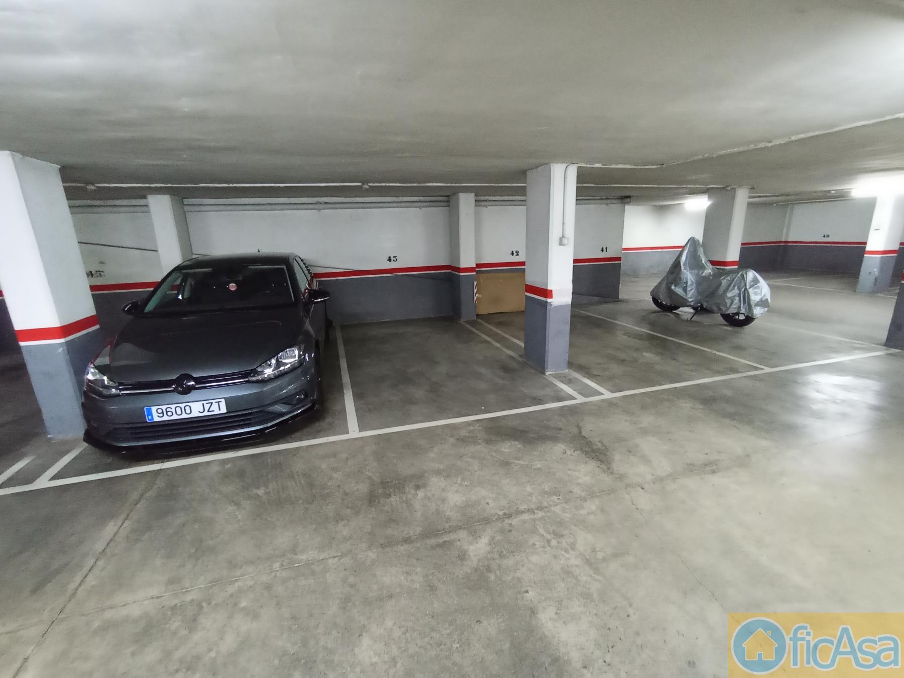 For sale of garage in Castellón