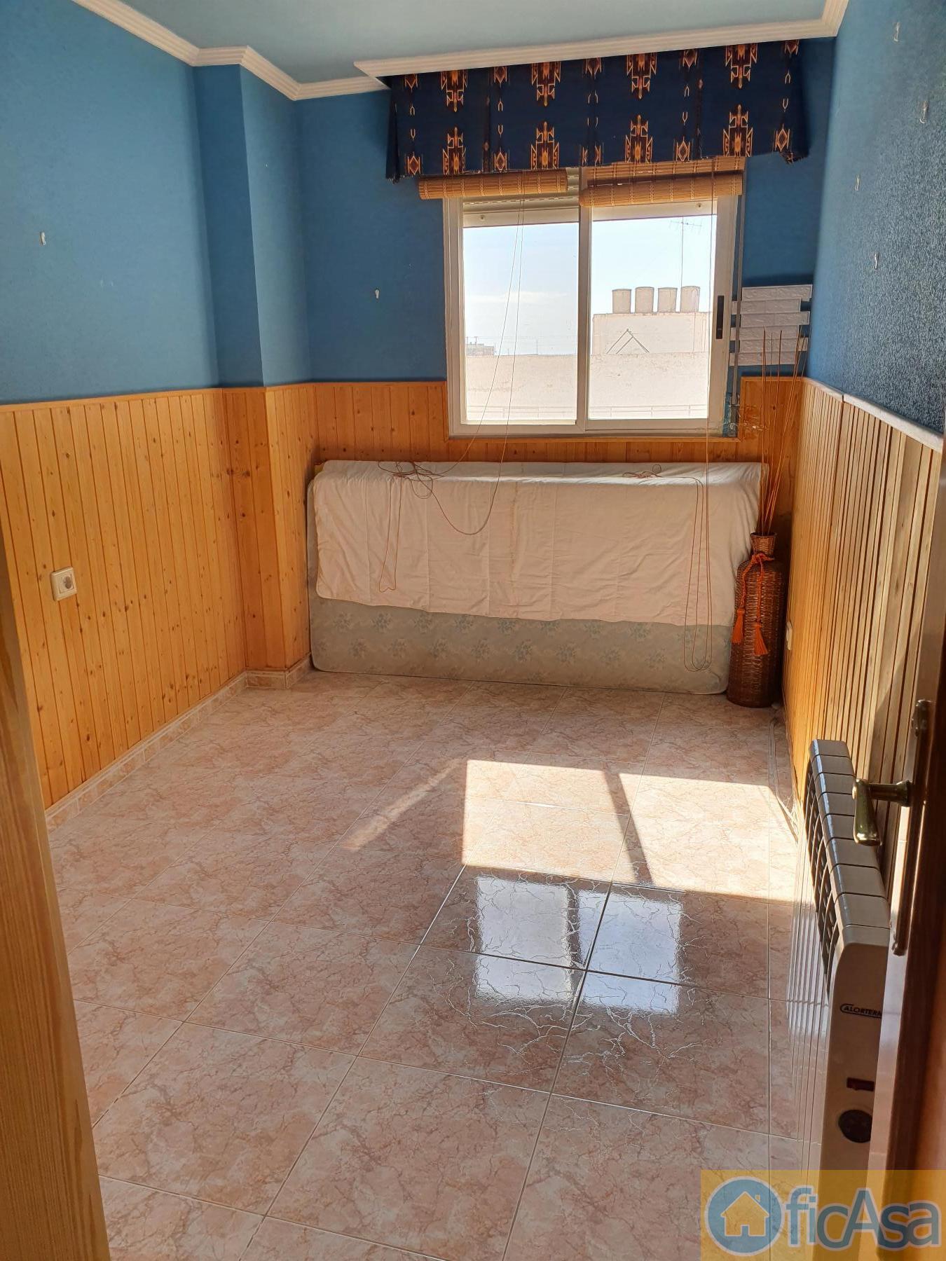 For sale of flat in Castellón