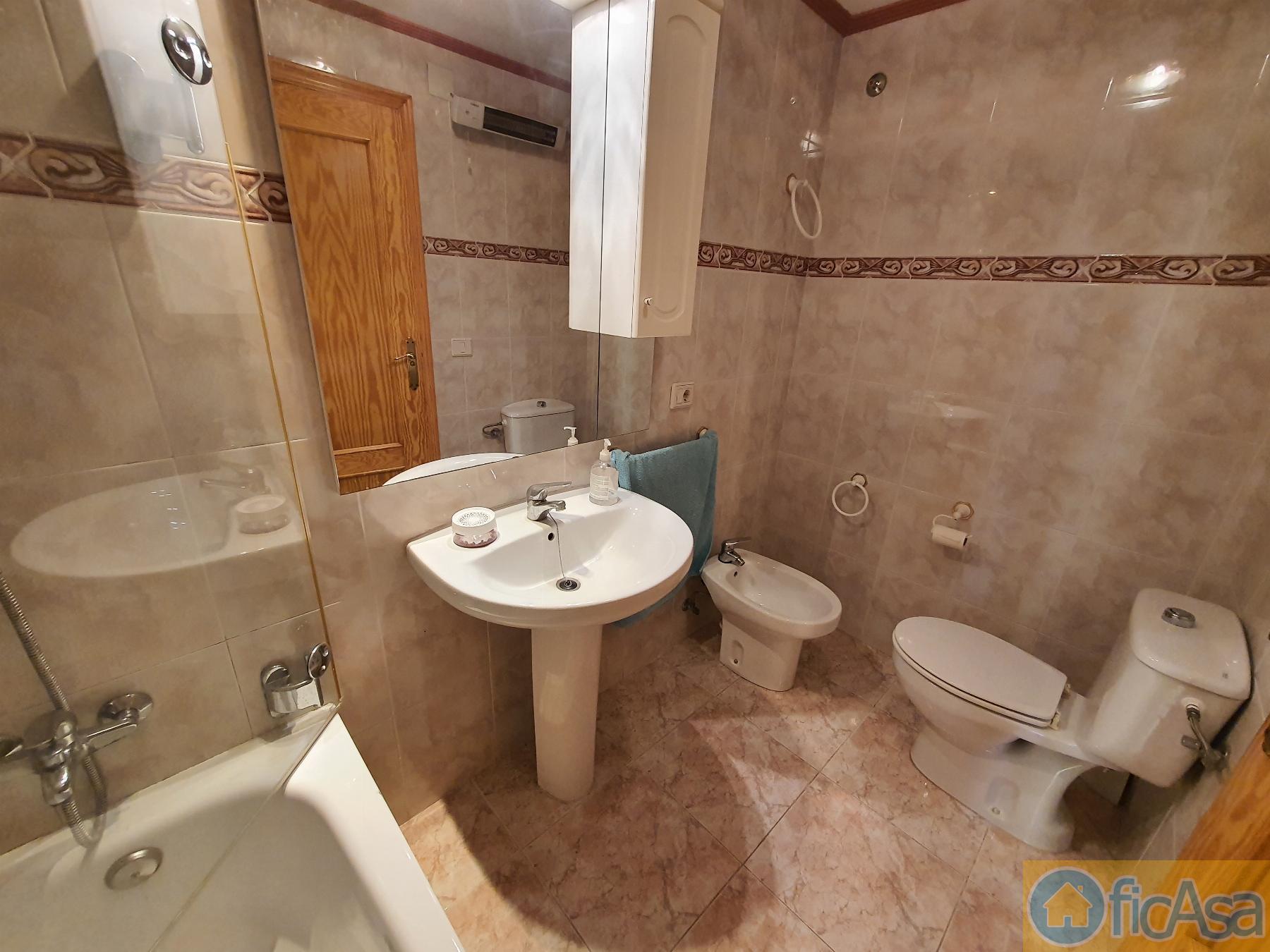 For sale of flat in Castellón