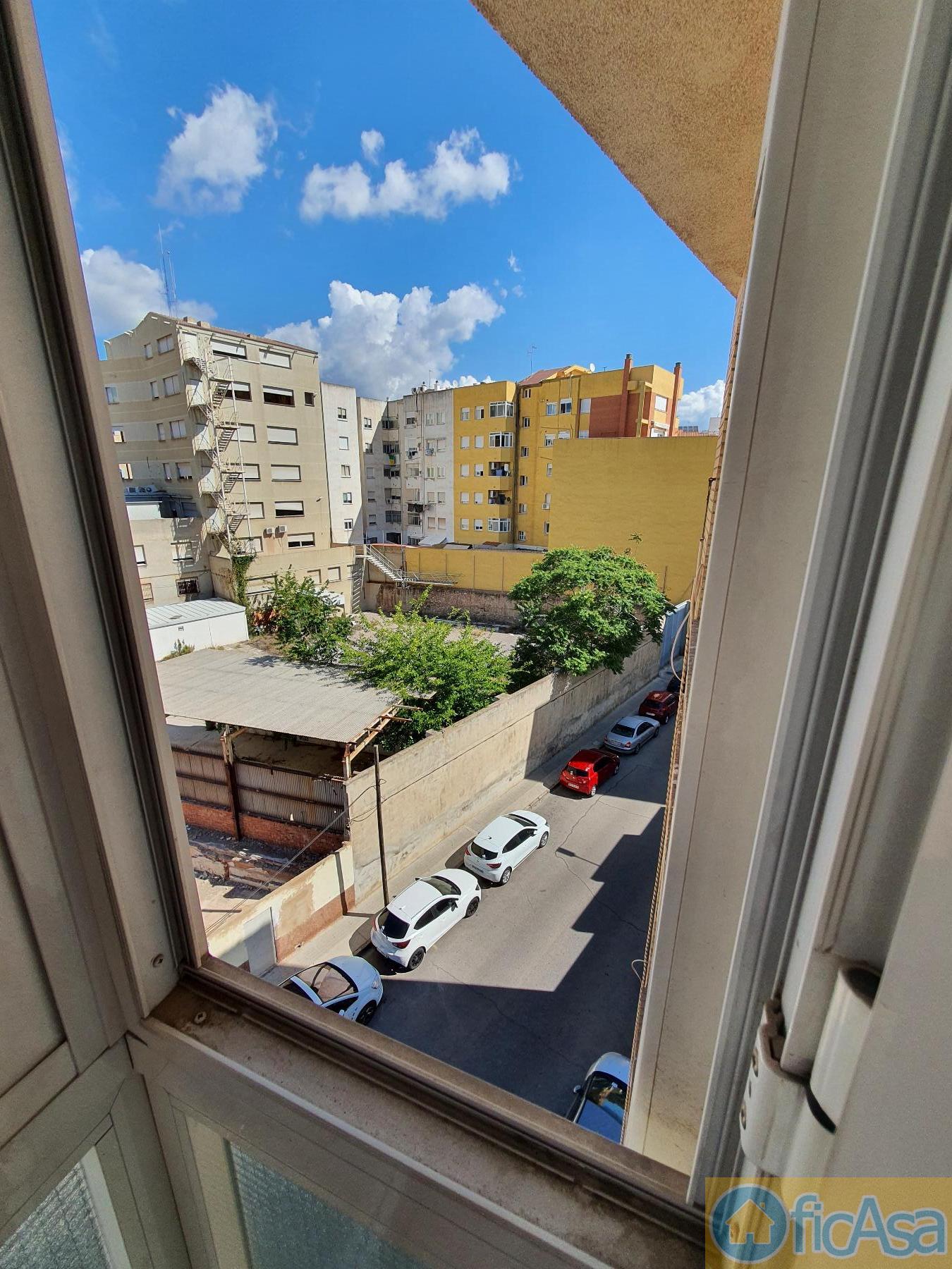 For sale of flat in Castellón