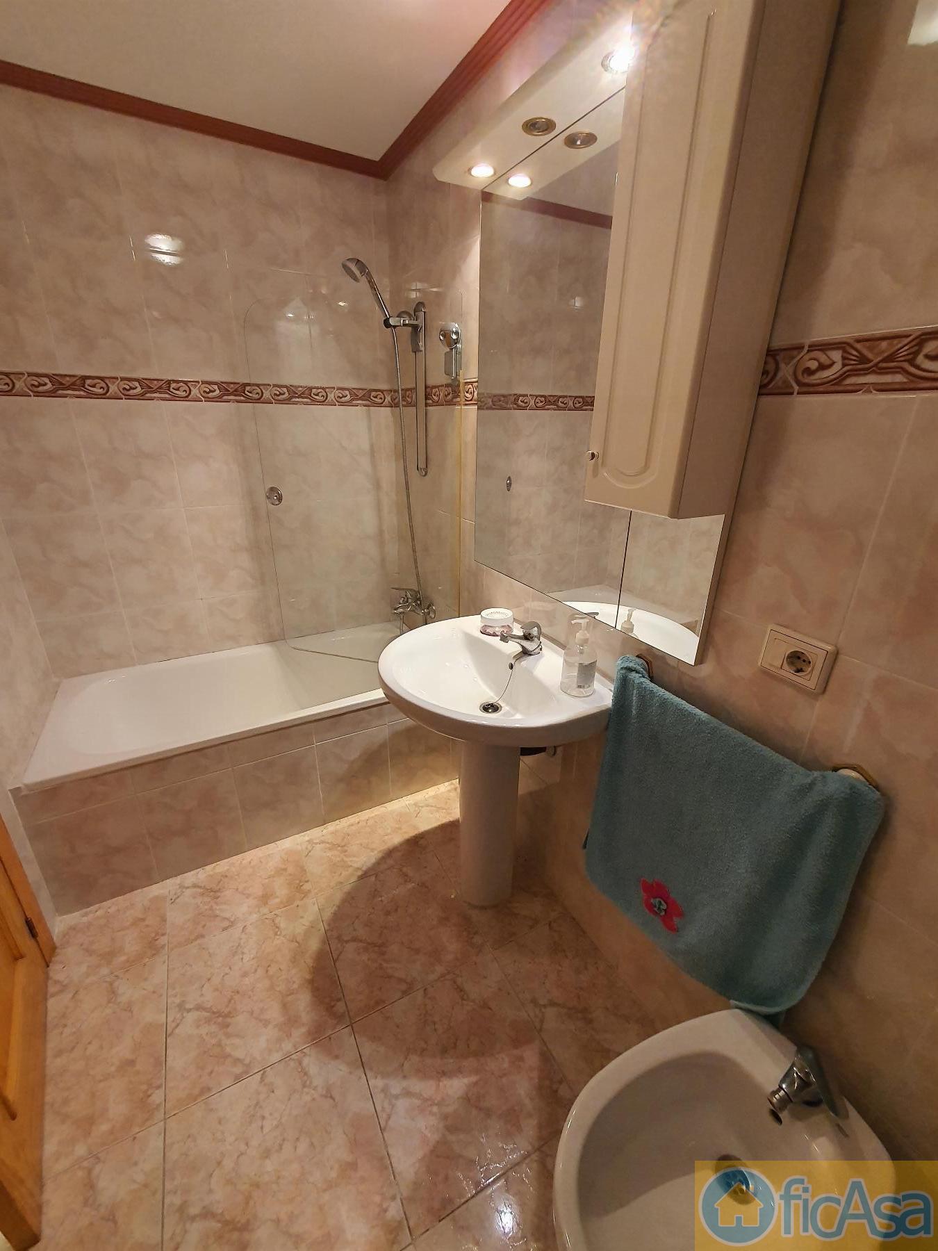 For sale of flat in Castellón