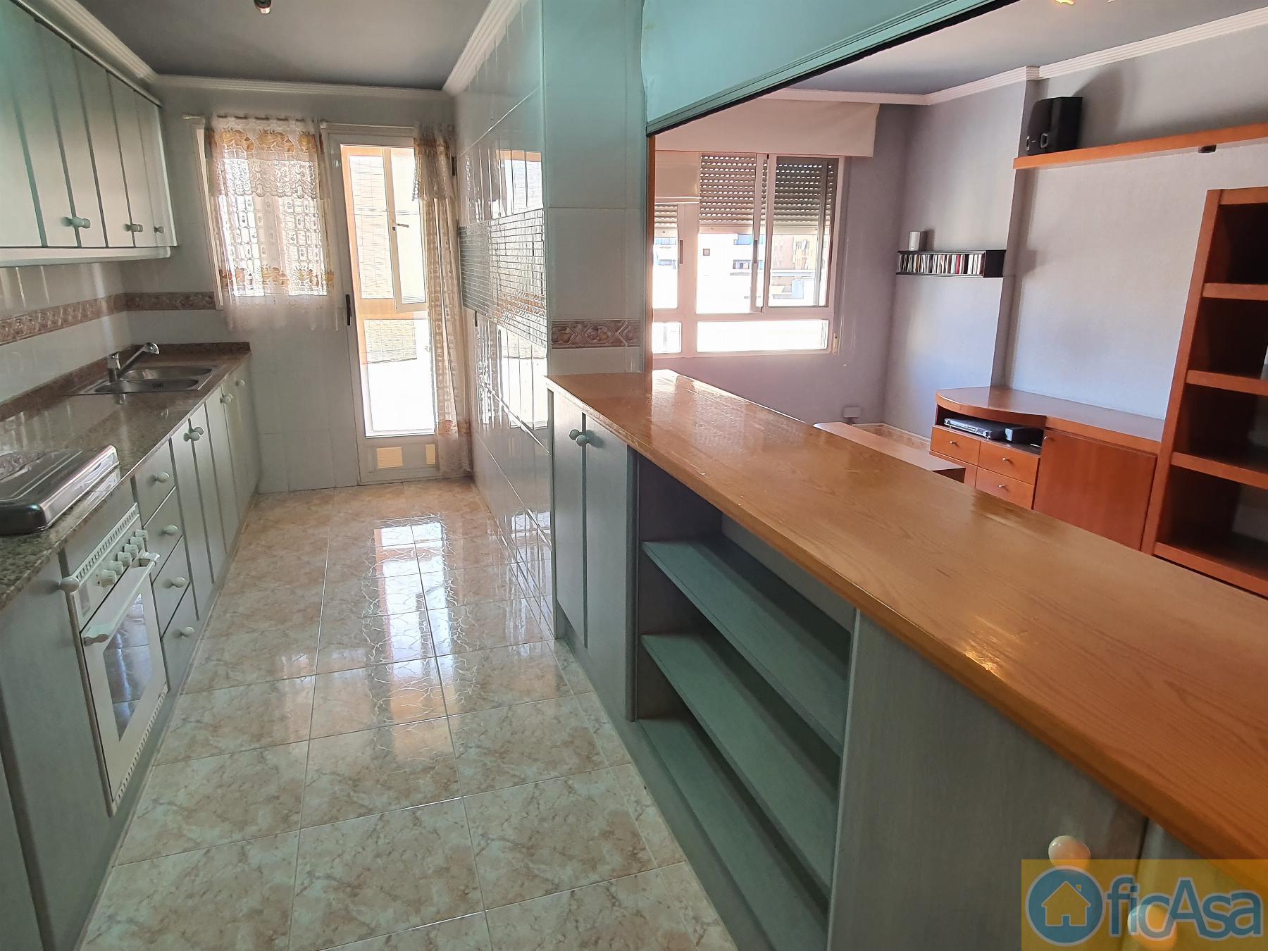 For sale of flat in Castellón