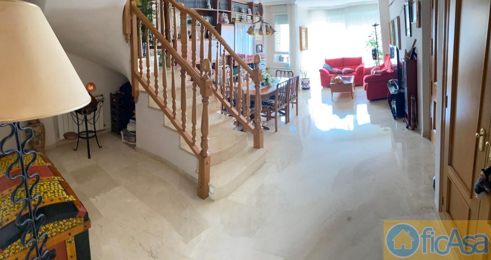 For sale of penthouse in Castellón