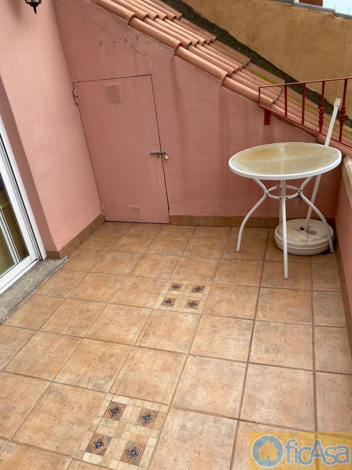 For sale of penthouse in Castellón