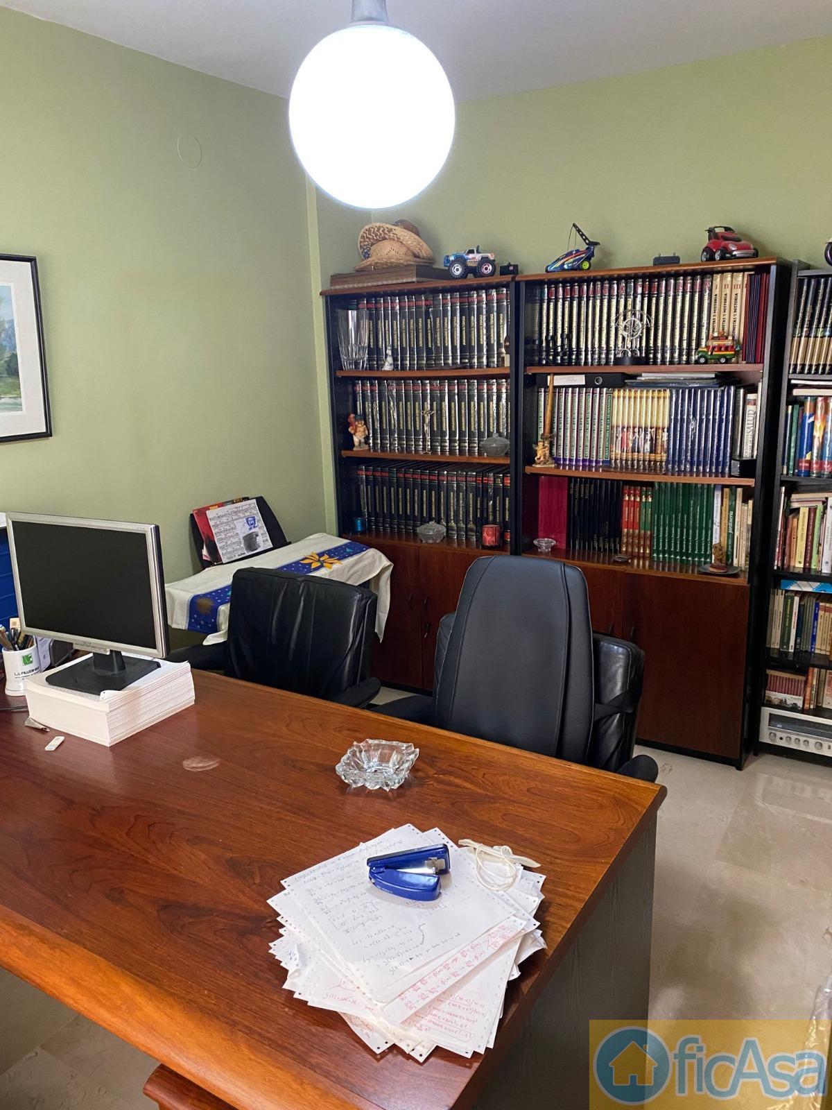 For sale of penthouse in Castellón
