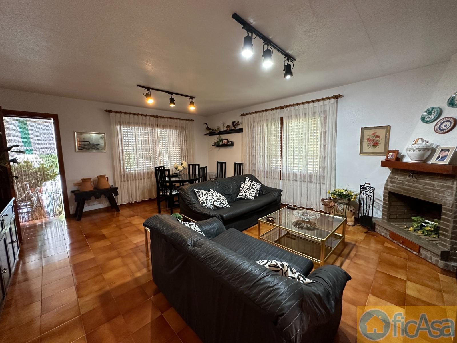 For sale of house in Benicasim