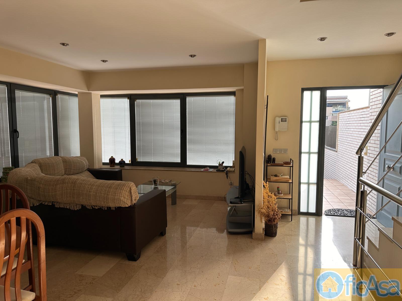 For sale of house in Castellón