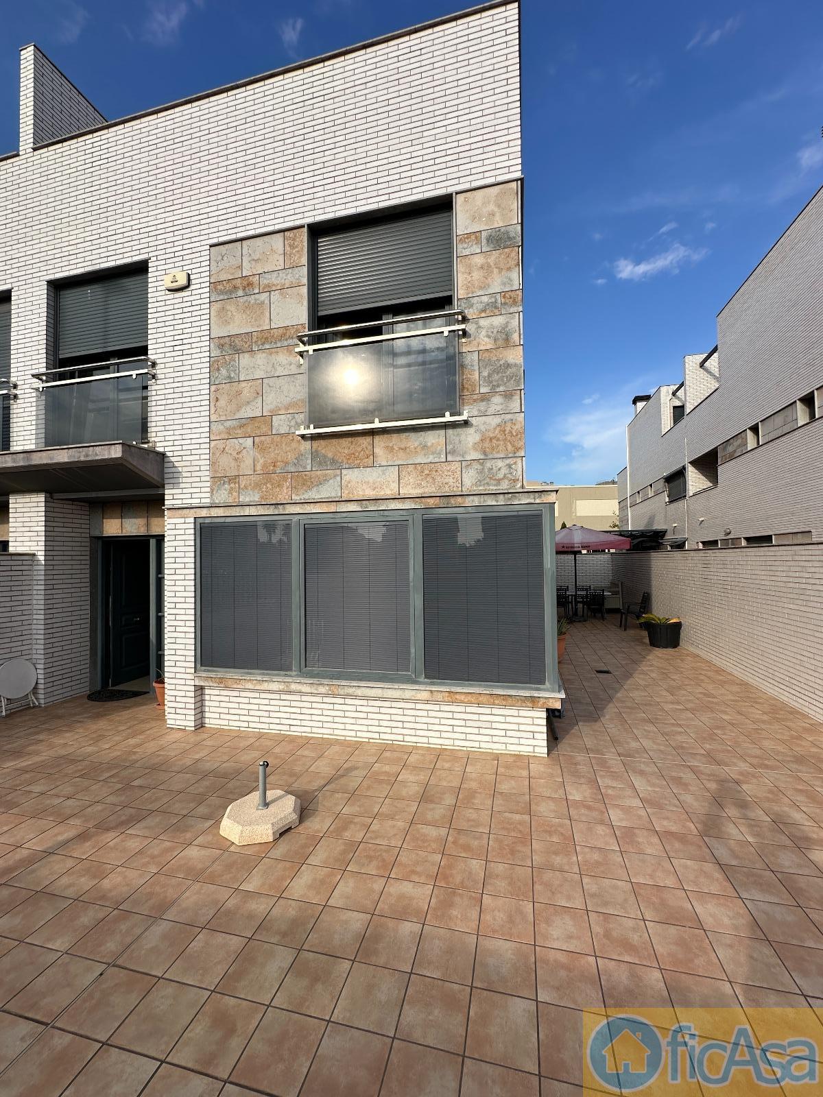 For sale of house in Castellón
