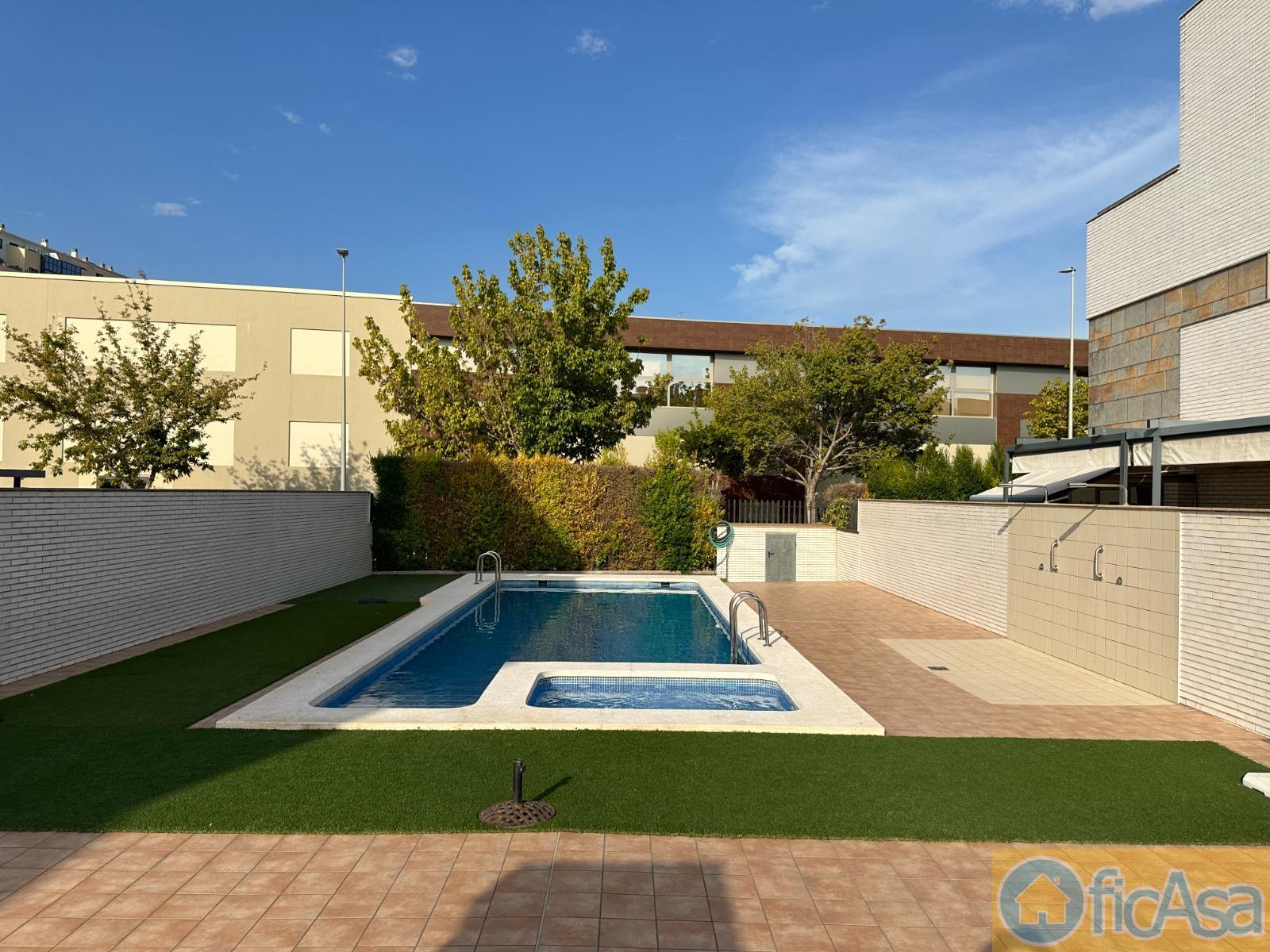 For sale of house in Castellón