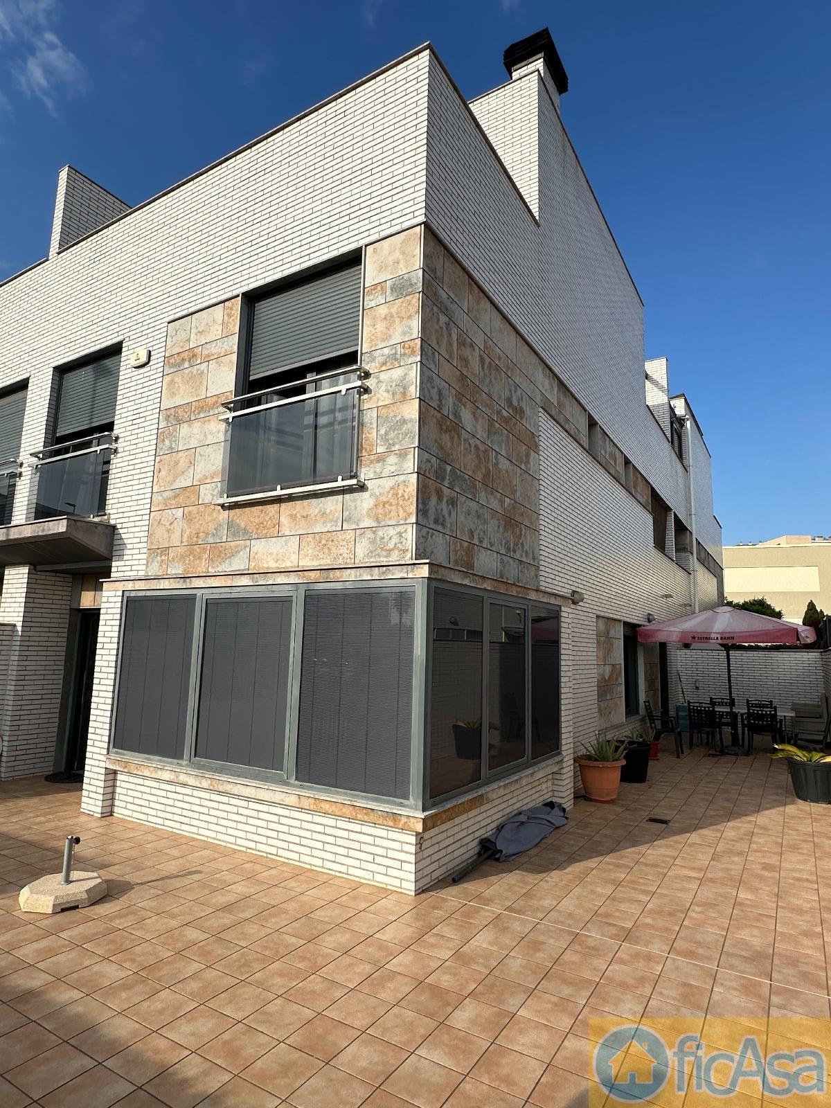 For sale of house in Castellón