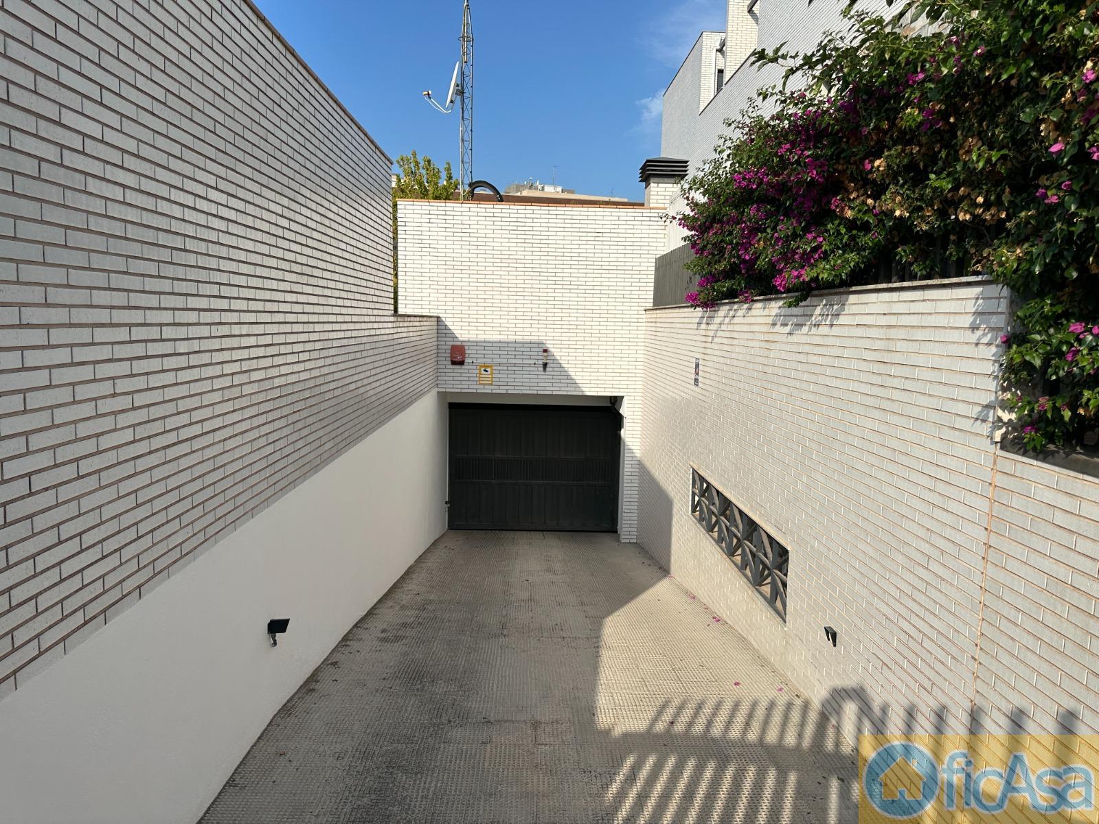 For sale of house in Castellón
