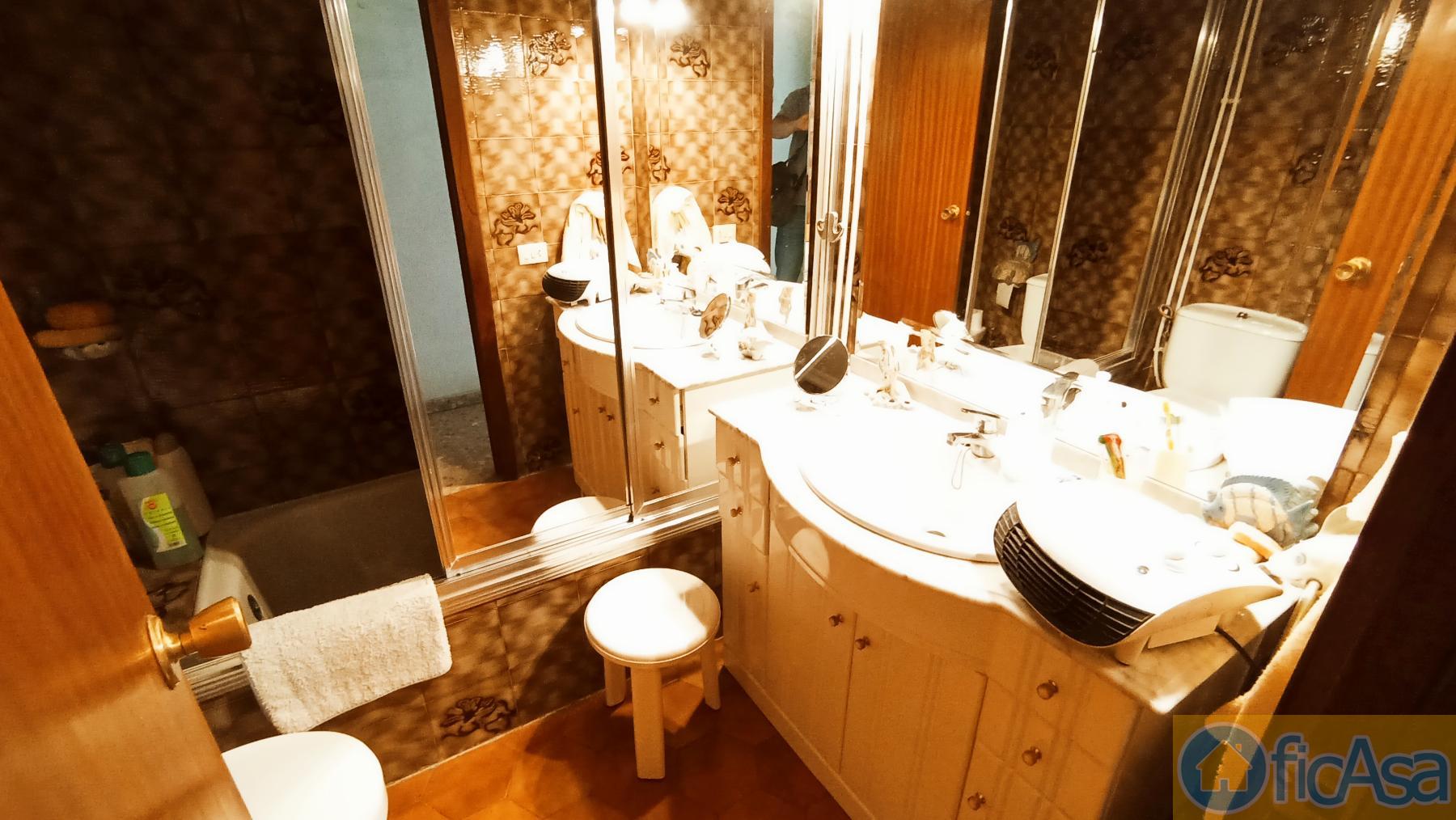 For sale of flat in Castellón