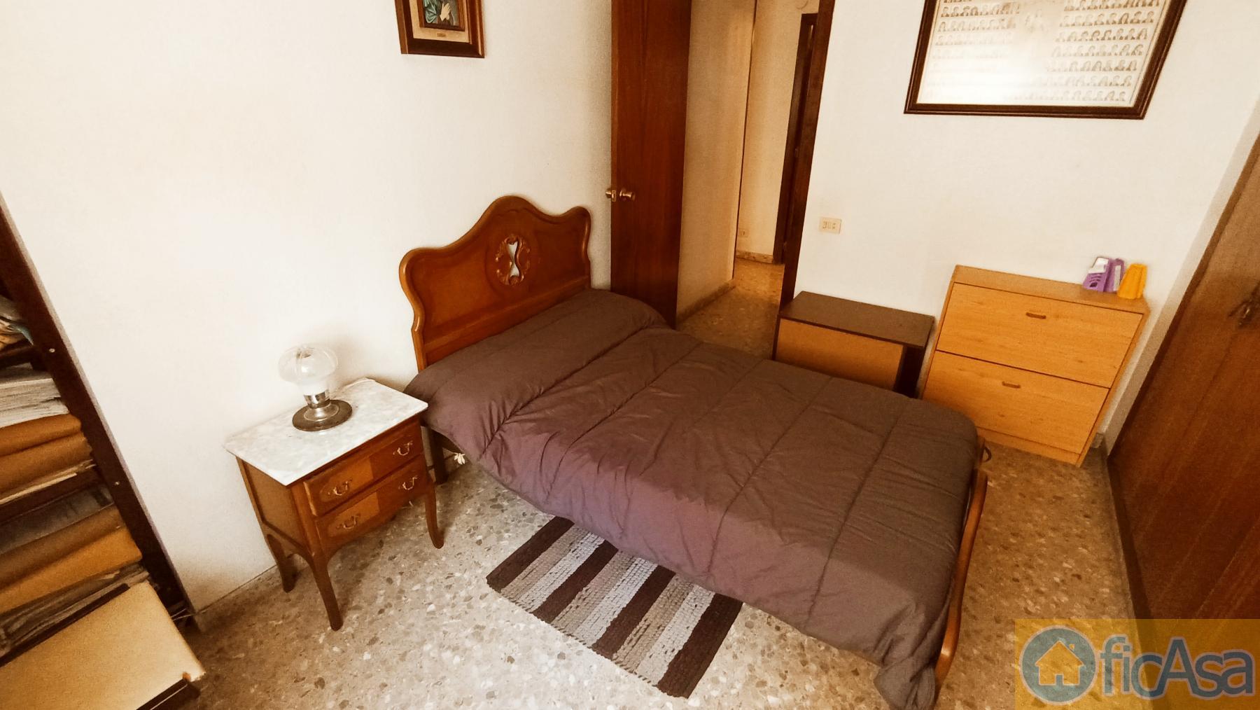 For sale of flat in Castellón