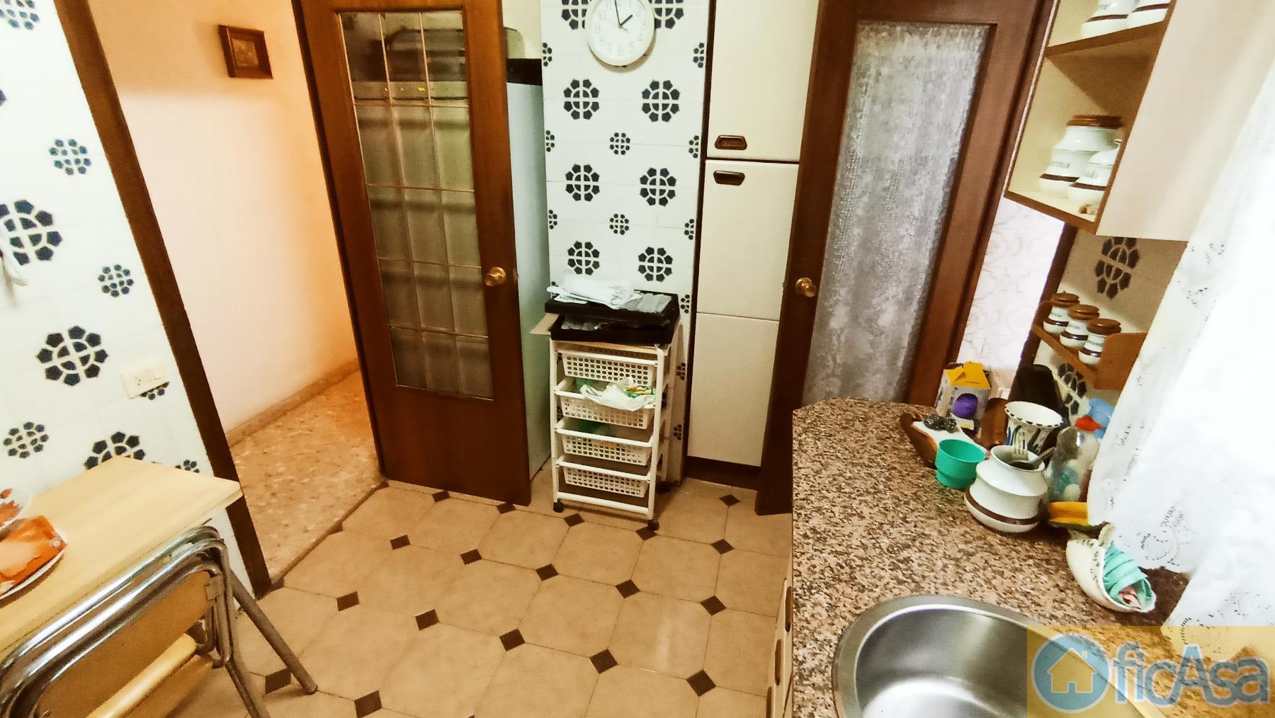 For sale of flat in Castellón