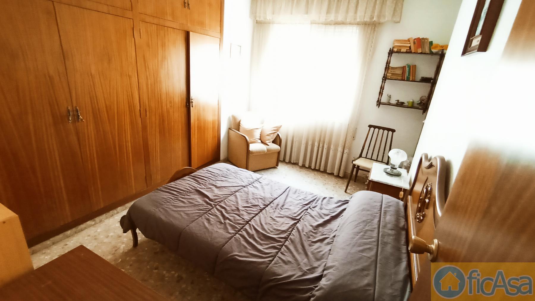For sale of flat in Castellón