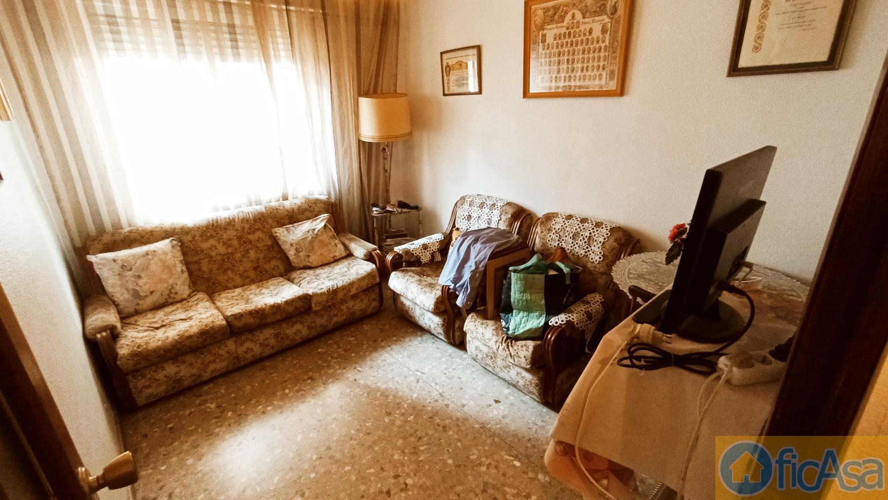 For sale of flat in Castellón