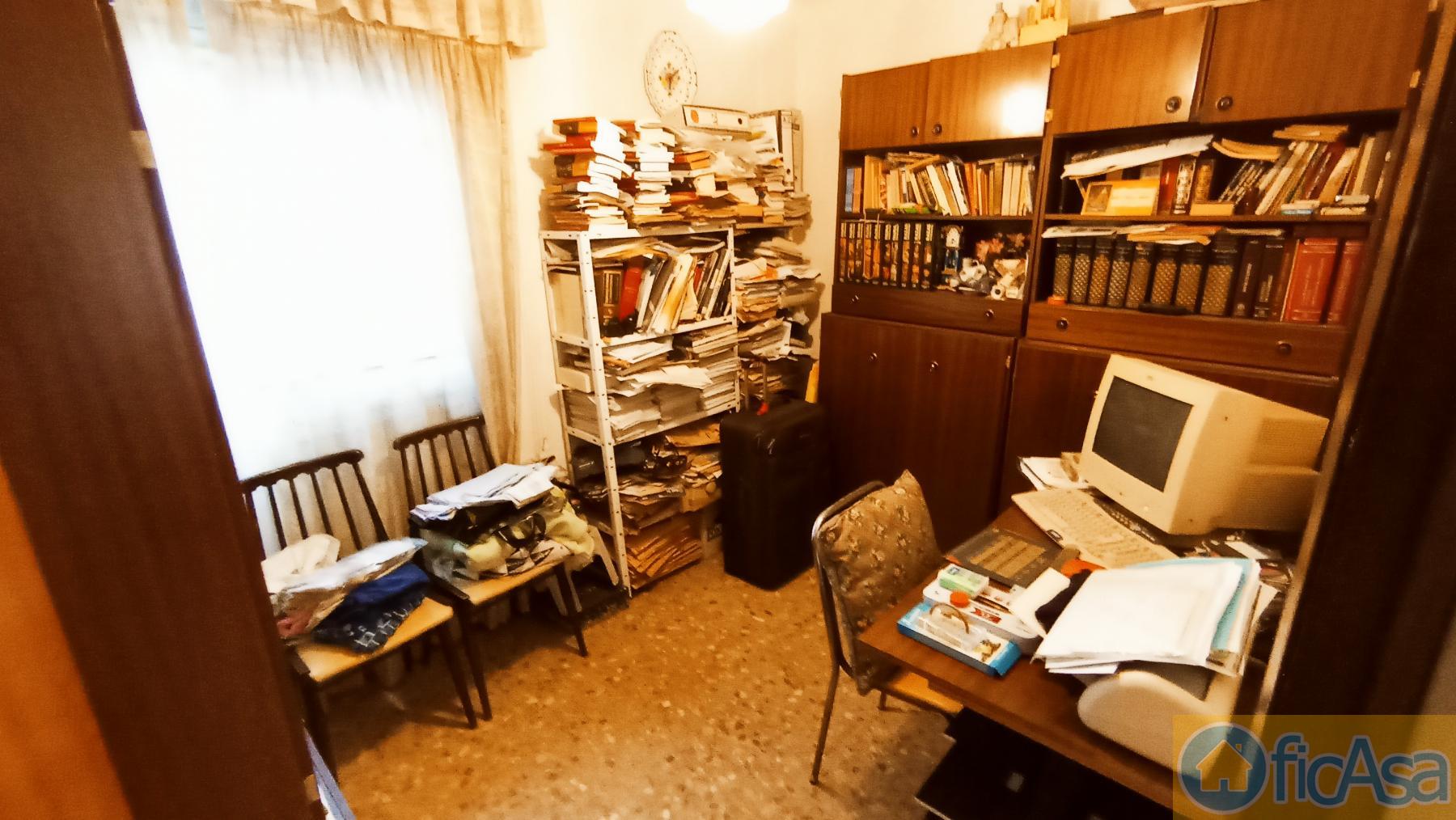 For sale of flat in Castellón