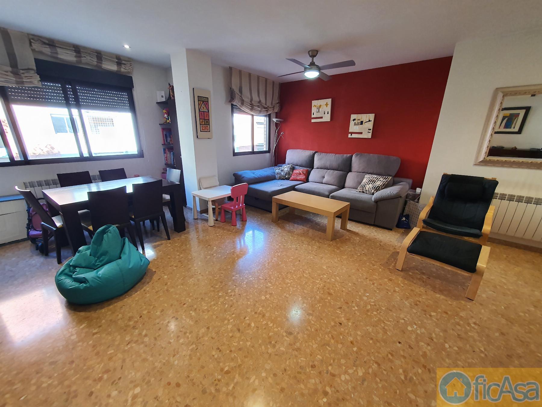 For sale of flat in Castellón