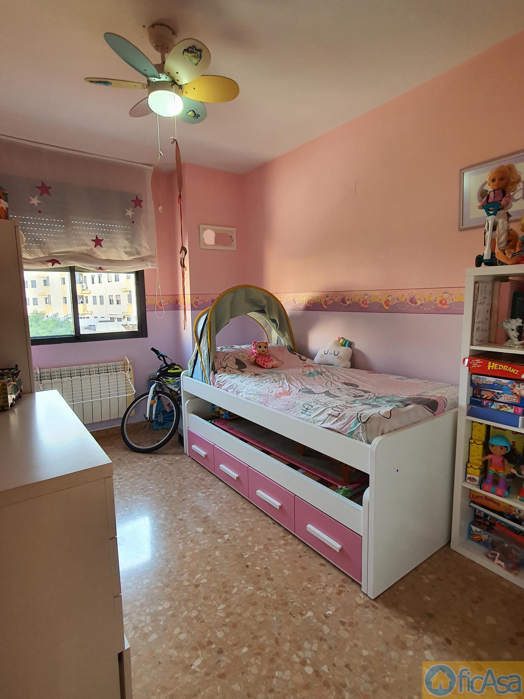 For sale of flat in Castellón