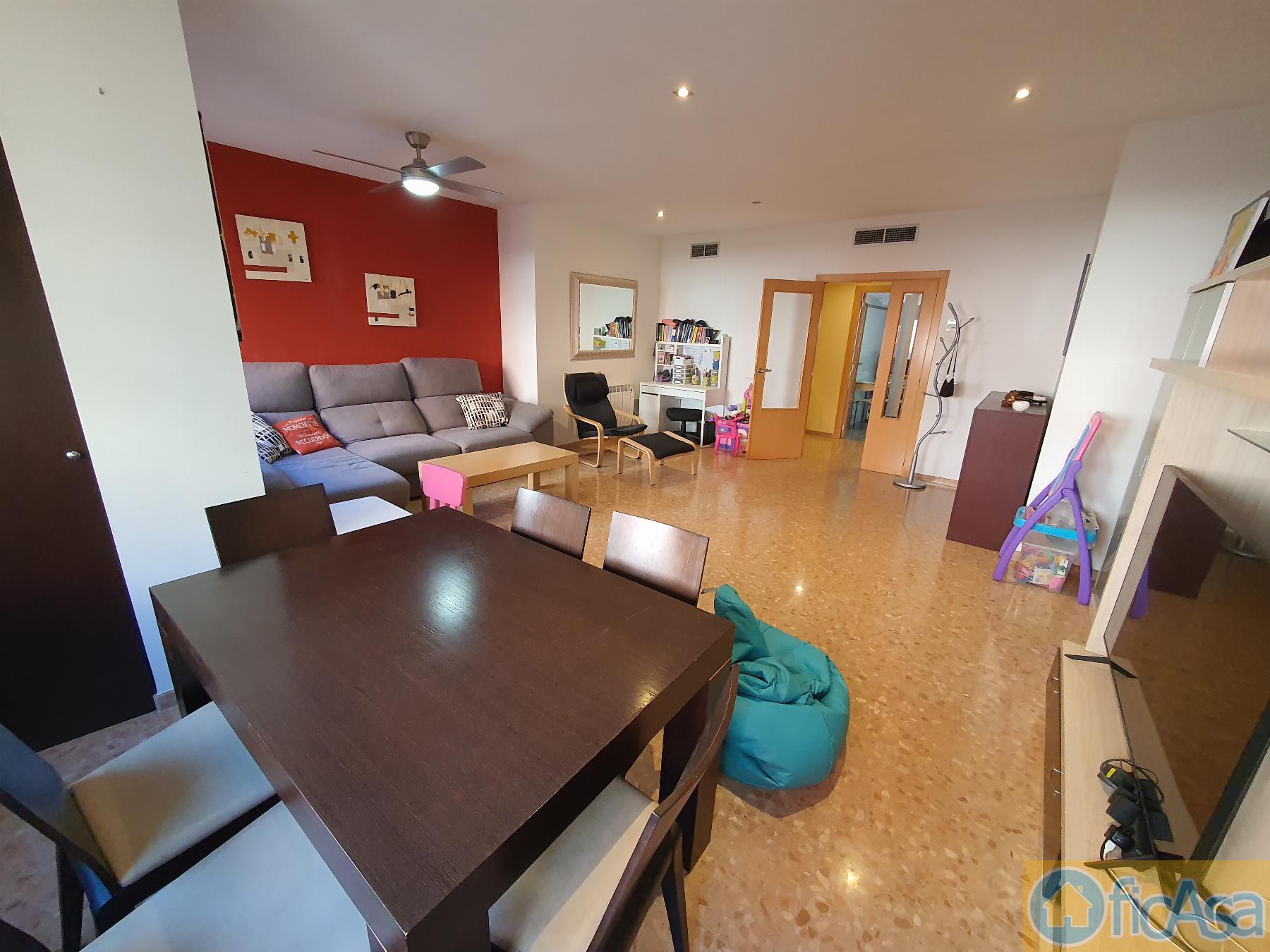 For sale of flat in Castellón
