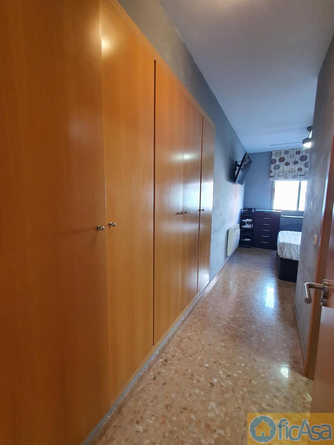 For sale of flat in Castellón
