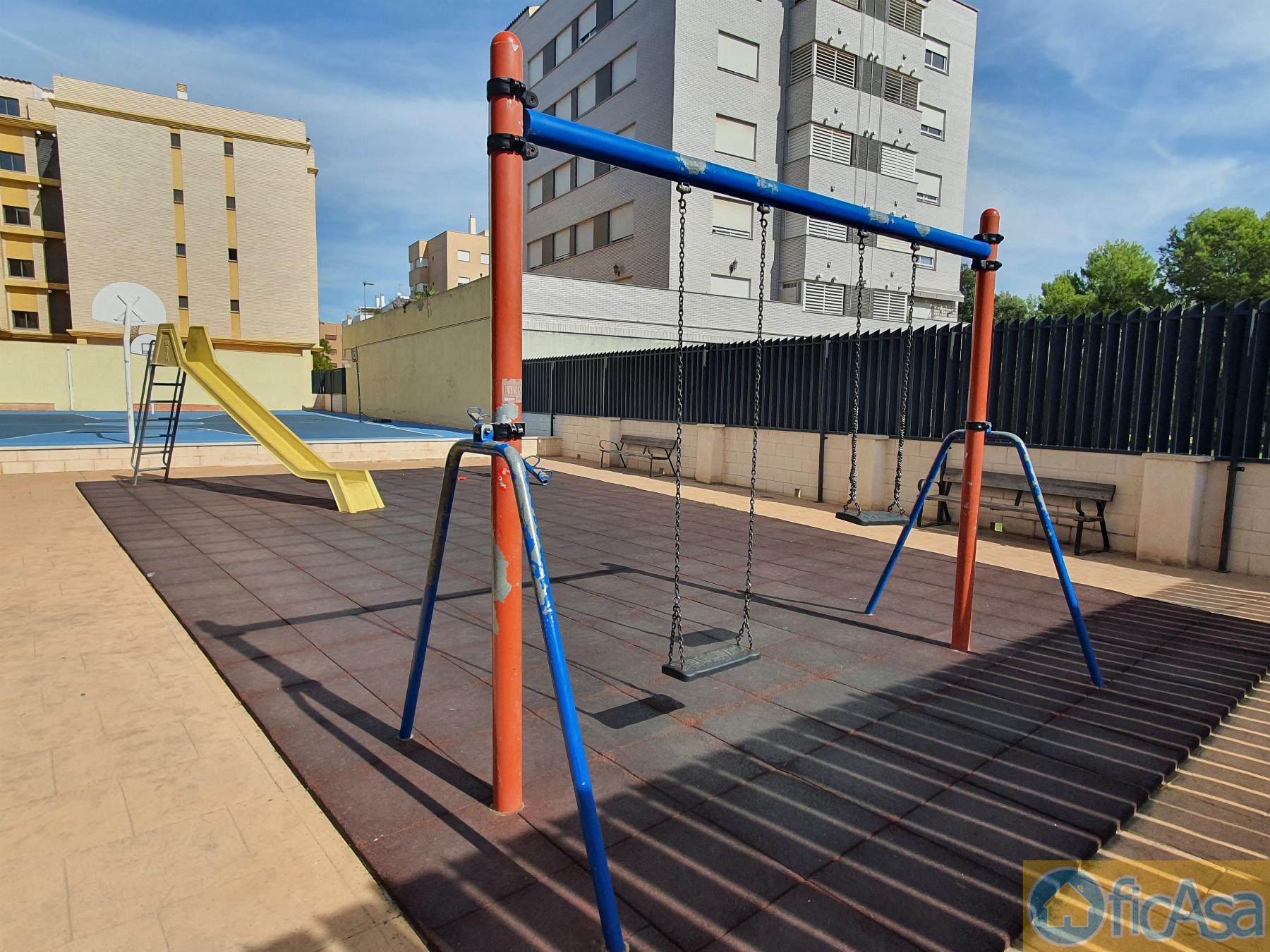 For sale of flat in Castellón