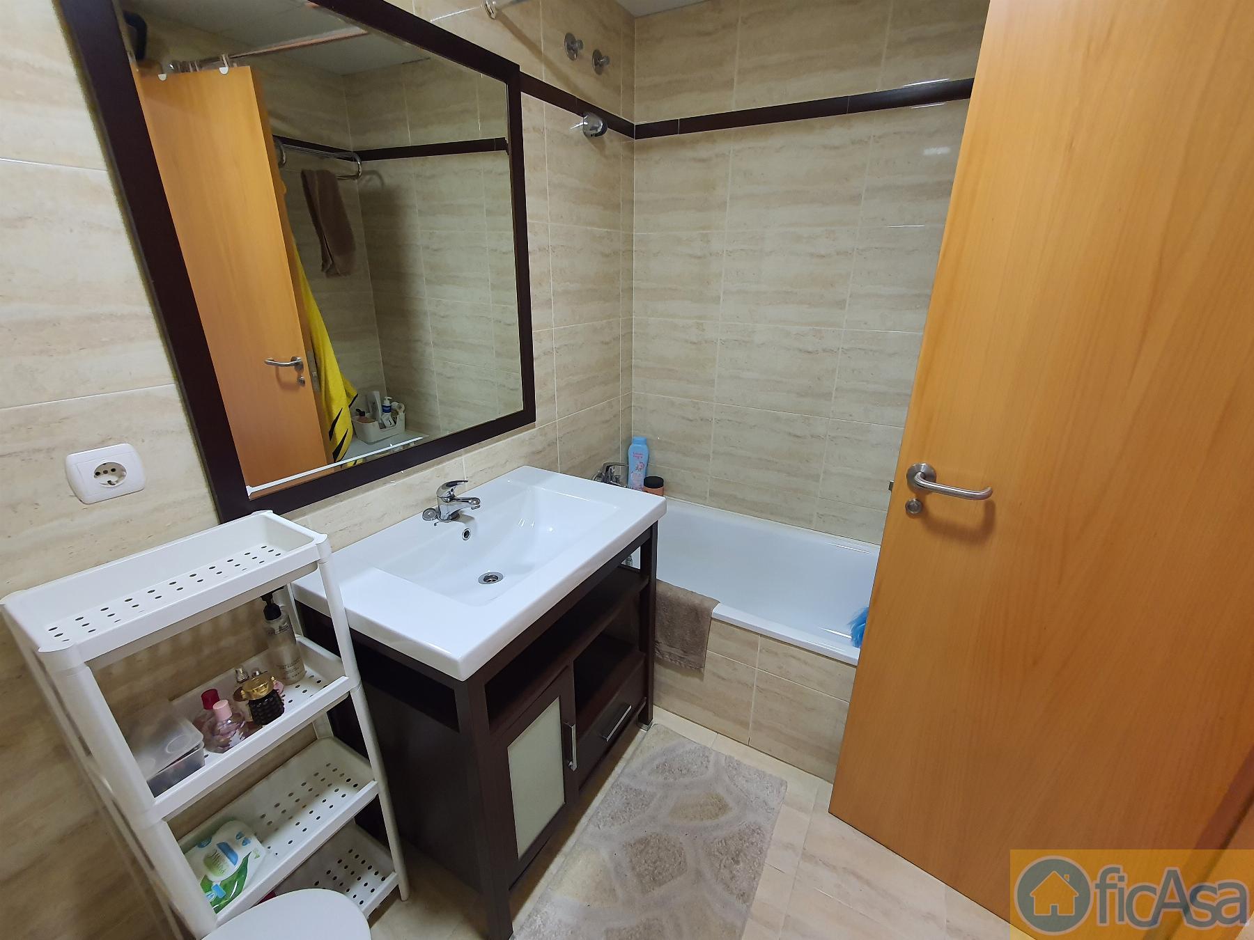For sale of flat in Castellón