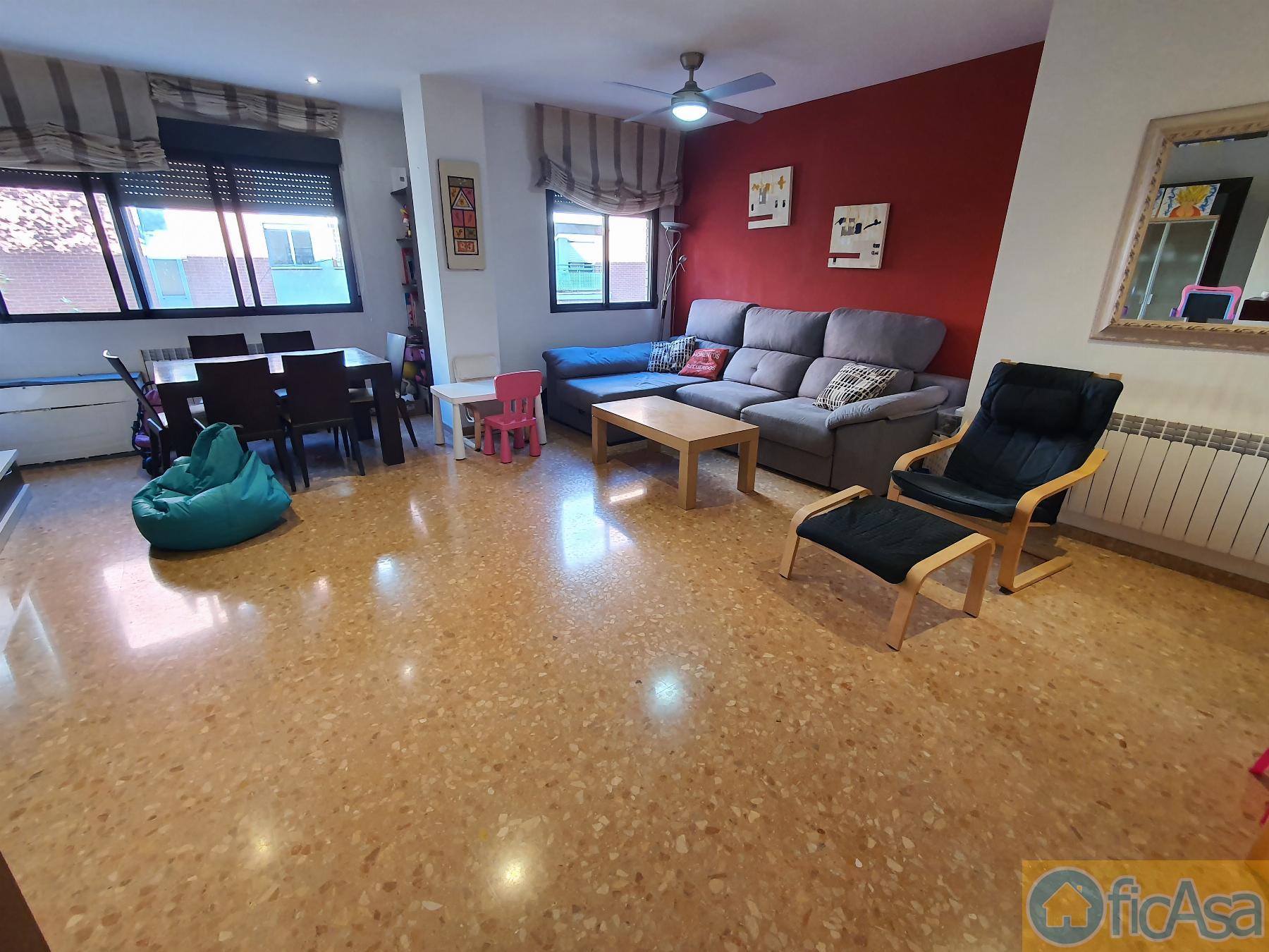 For sale of flat in Castellón