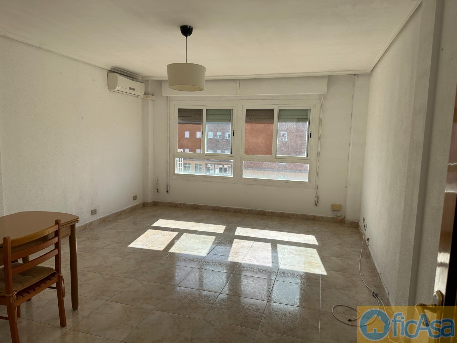 For sale of flat in Castellón