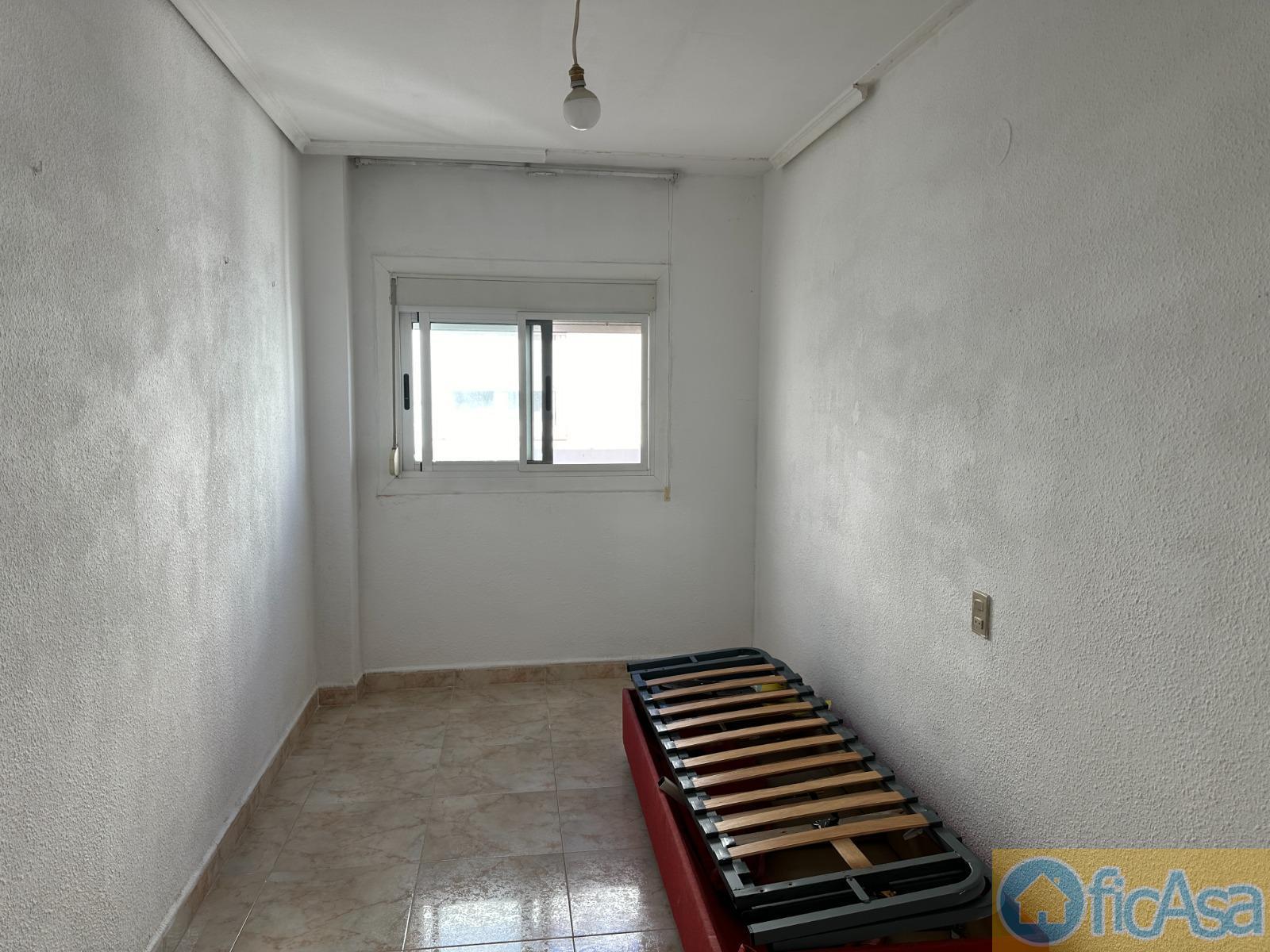For sale of flat in Castellón