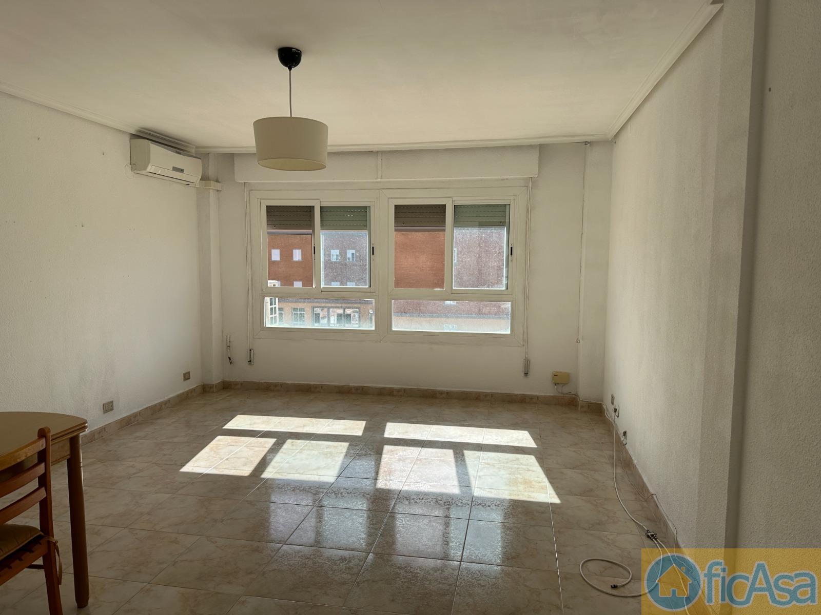 For sale of flat in Castellón