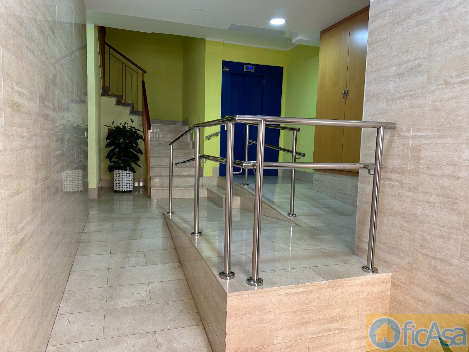 For sale of flat in Castellón