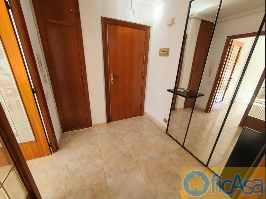 For sale of flat in Castellón