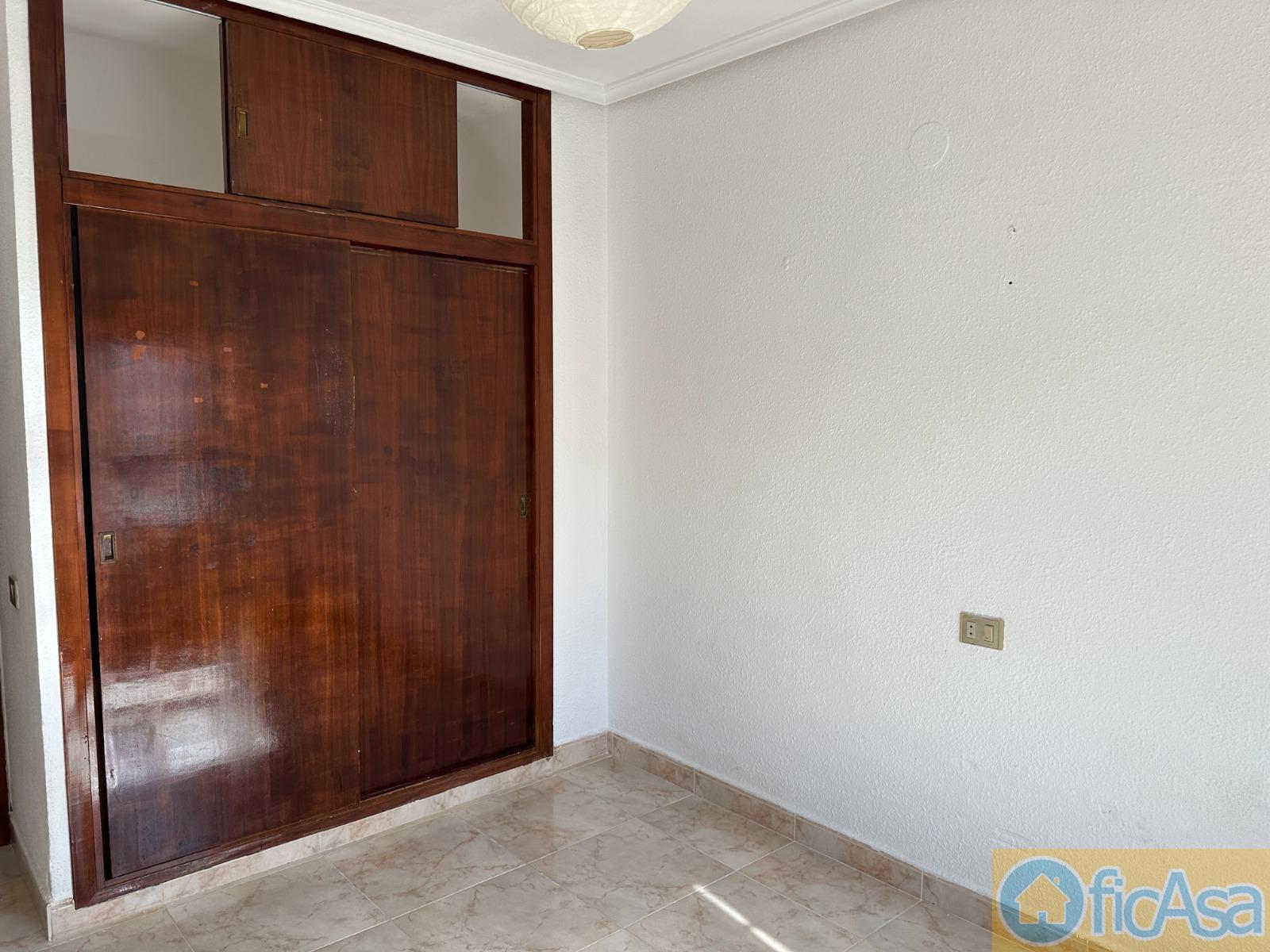 For sale of flat in Castellón