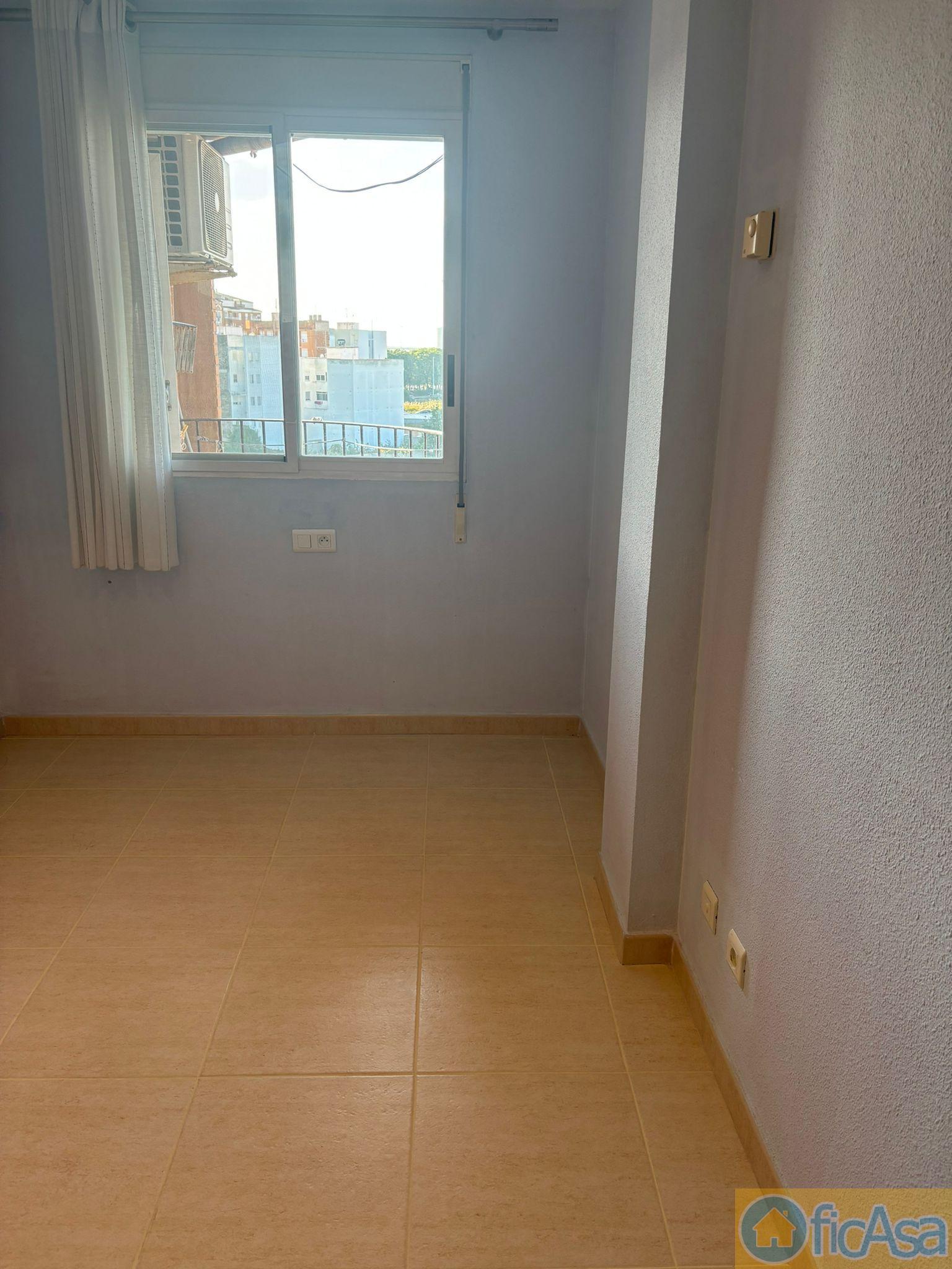 For sale of flat in Castellón