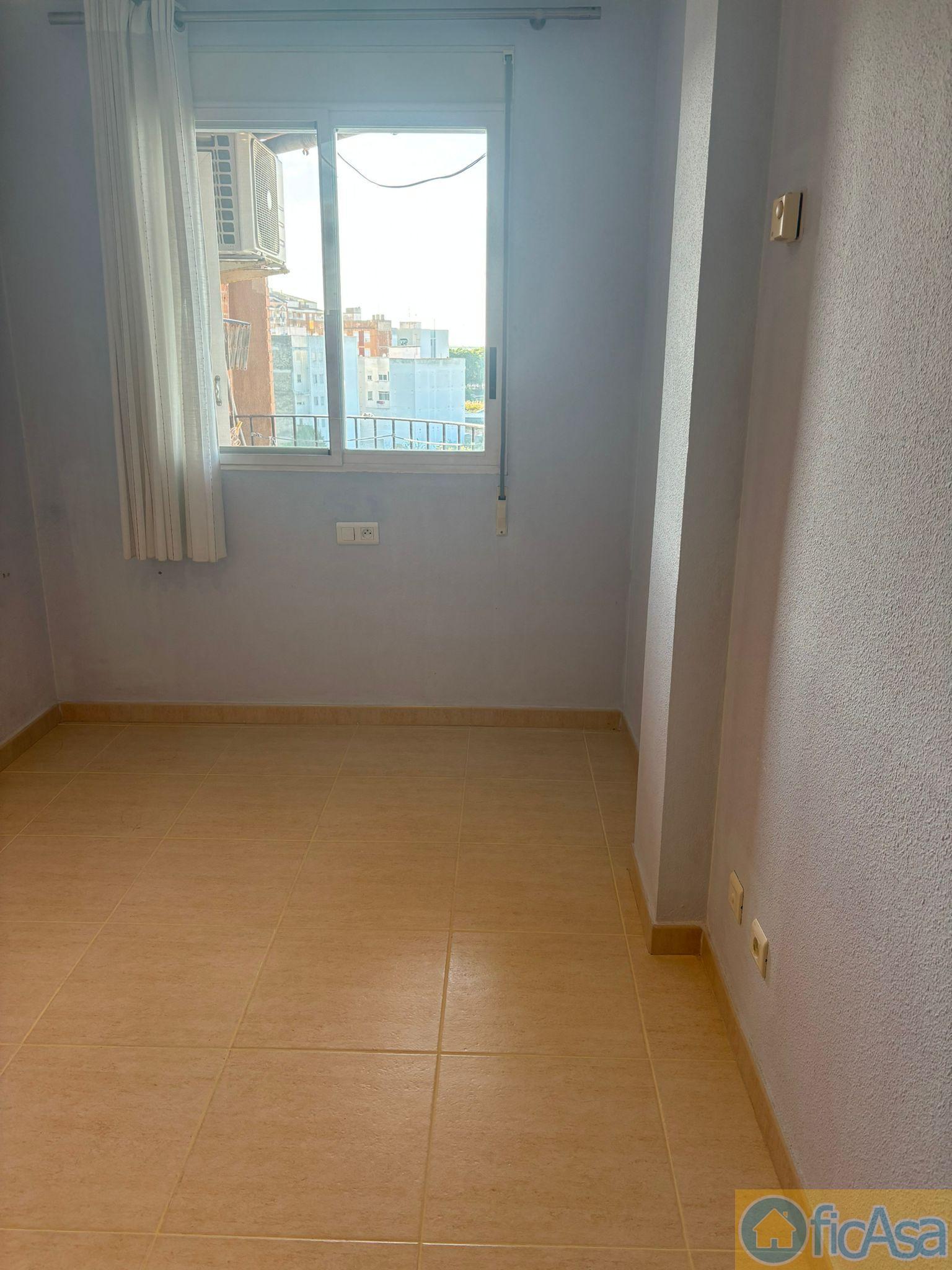 For sale of flat in Castellón
