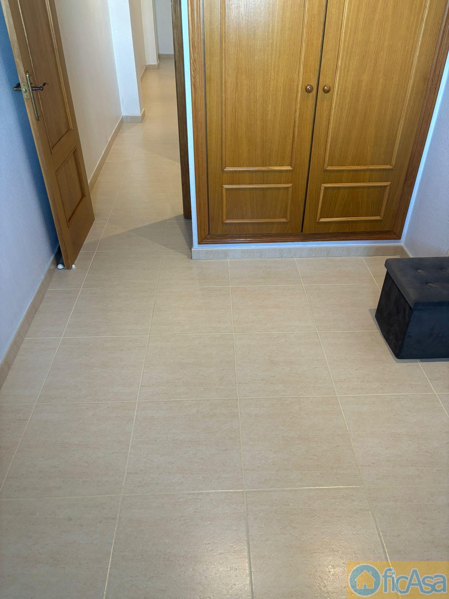 For sale of flat in Castellón