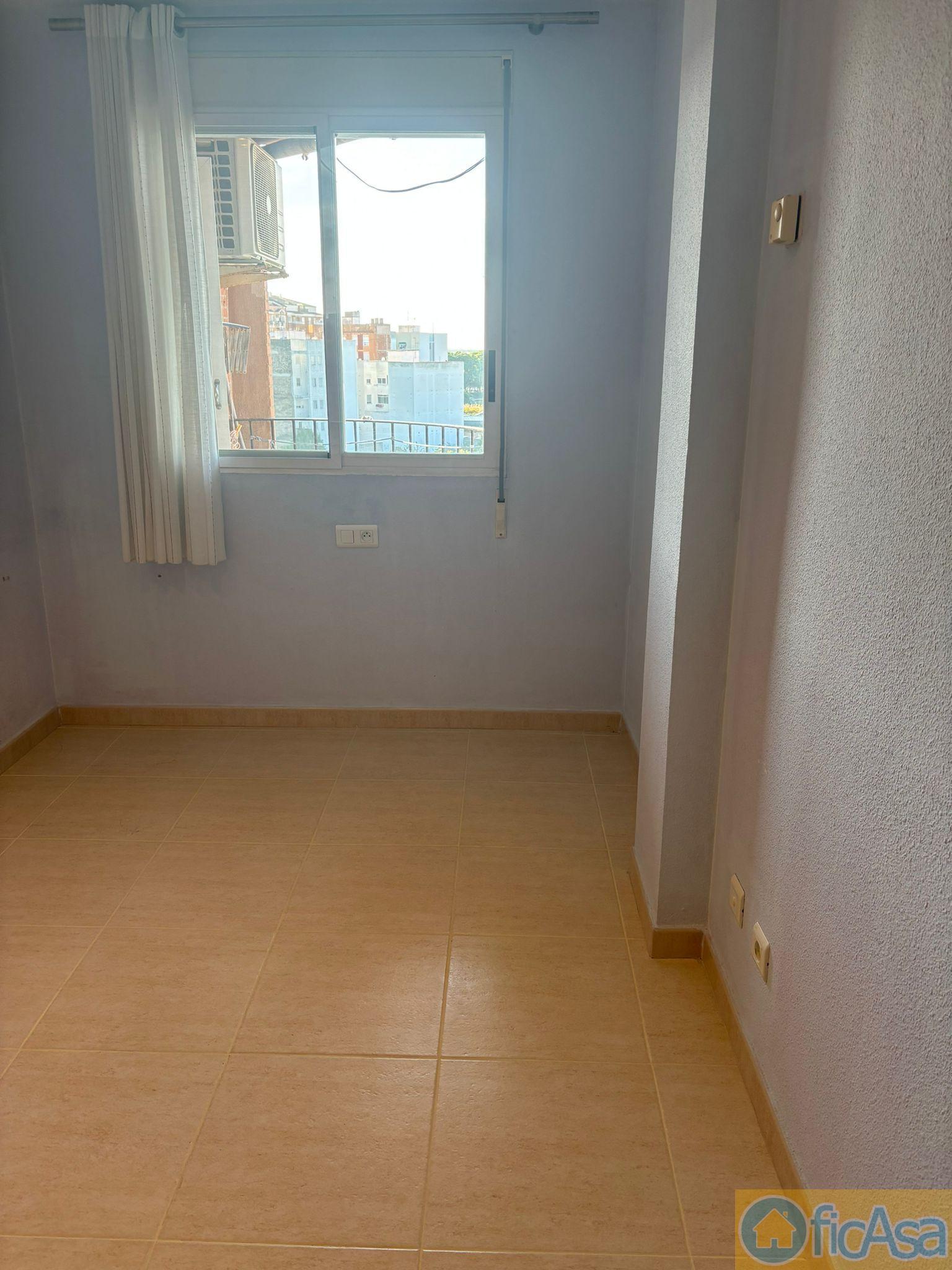 For sale of flat in Castellón