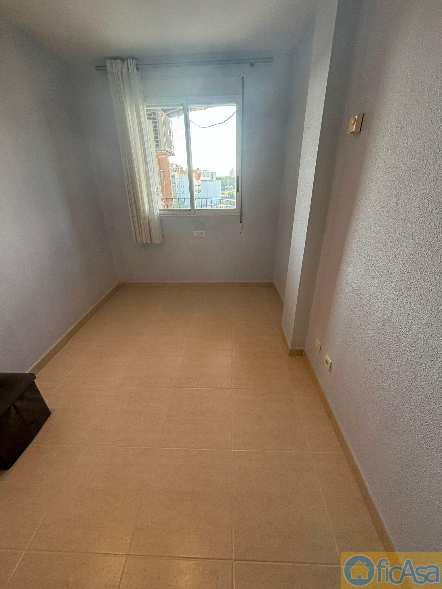 For sale of flat in Castellón