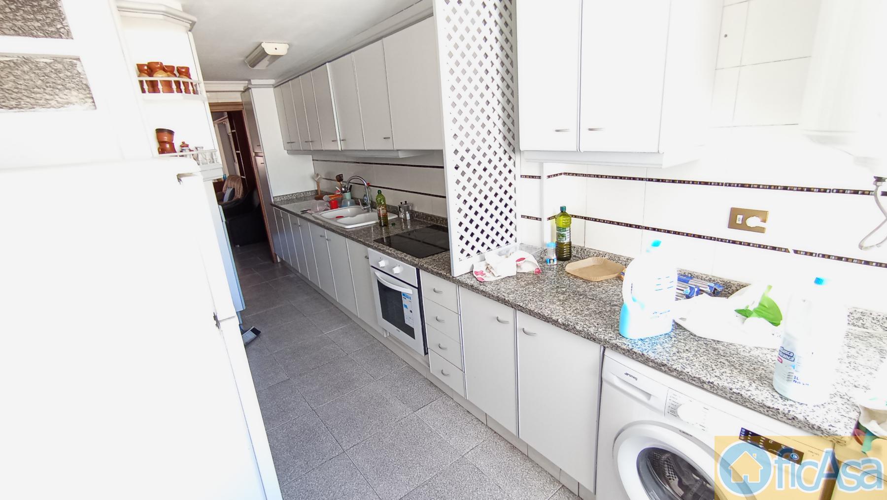 For sale of flat in Castellón