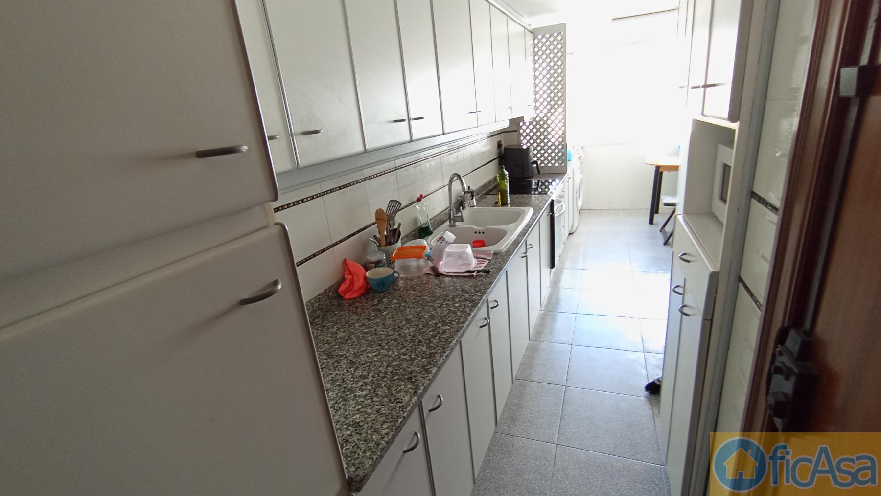 For sale of flat in Castellón
