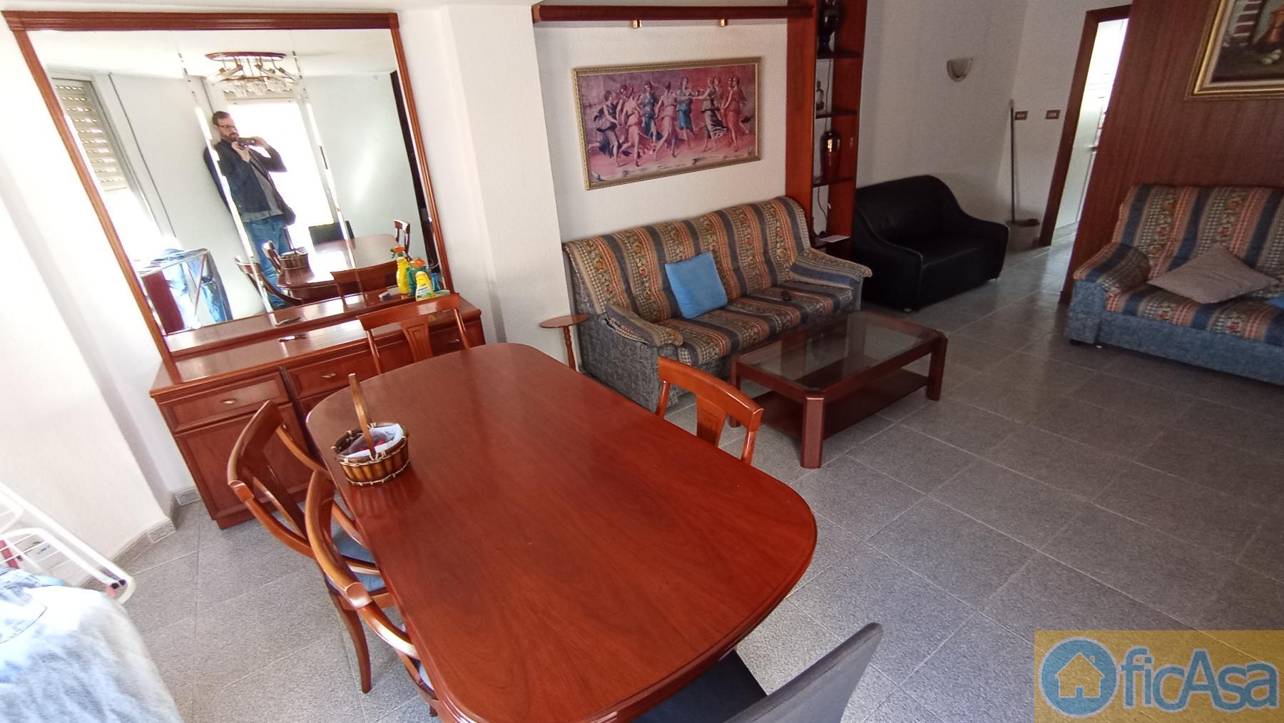 For sale of flat in Castellón