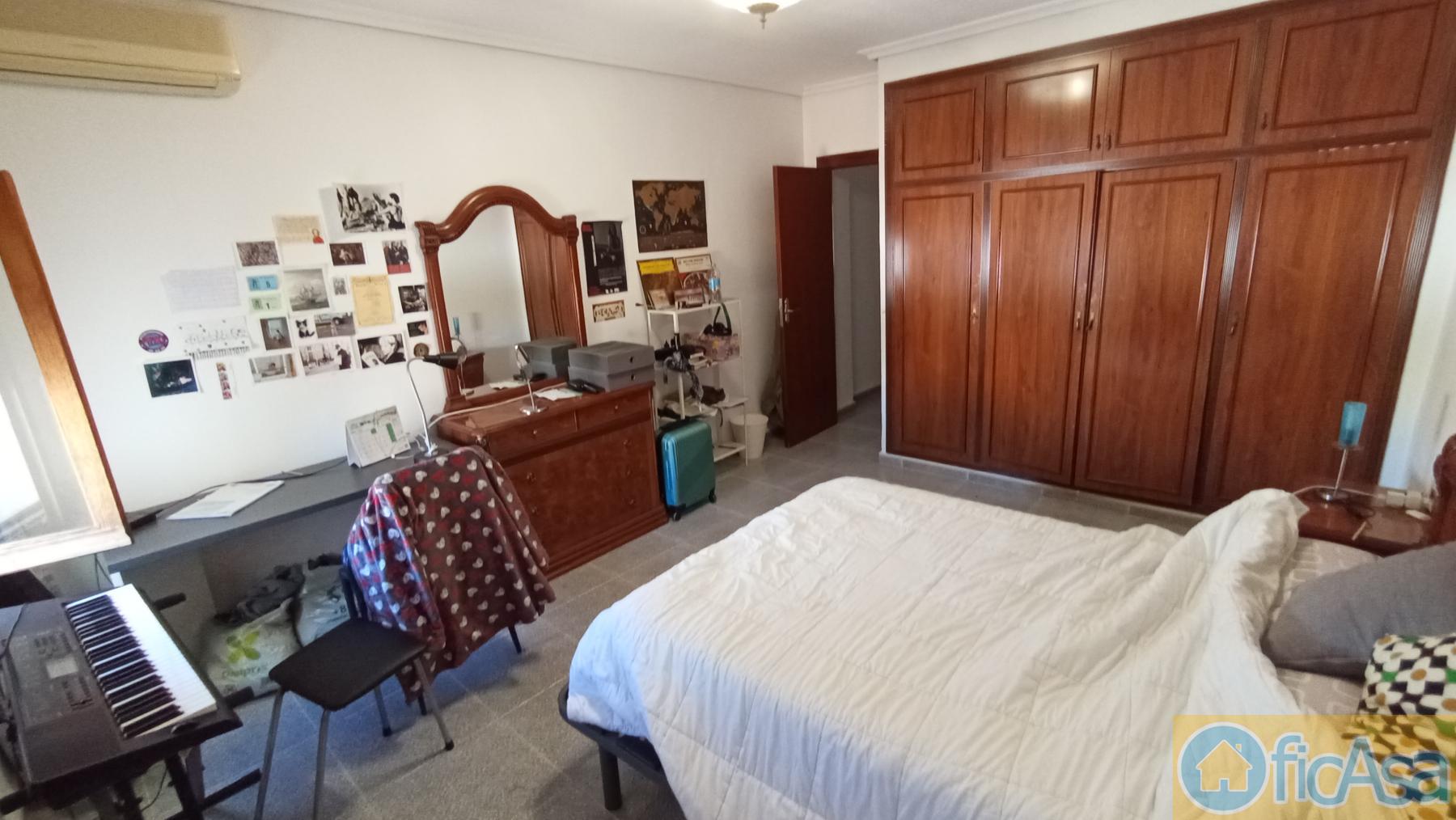For sale of flat in Castellón