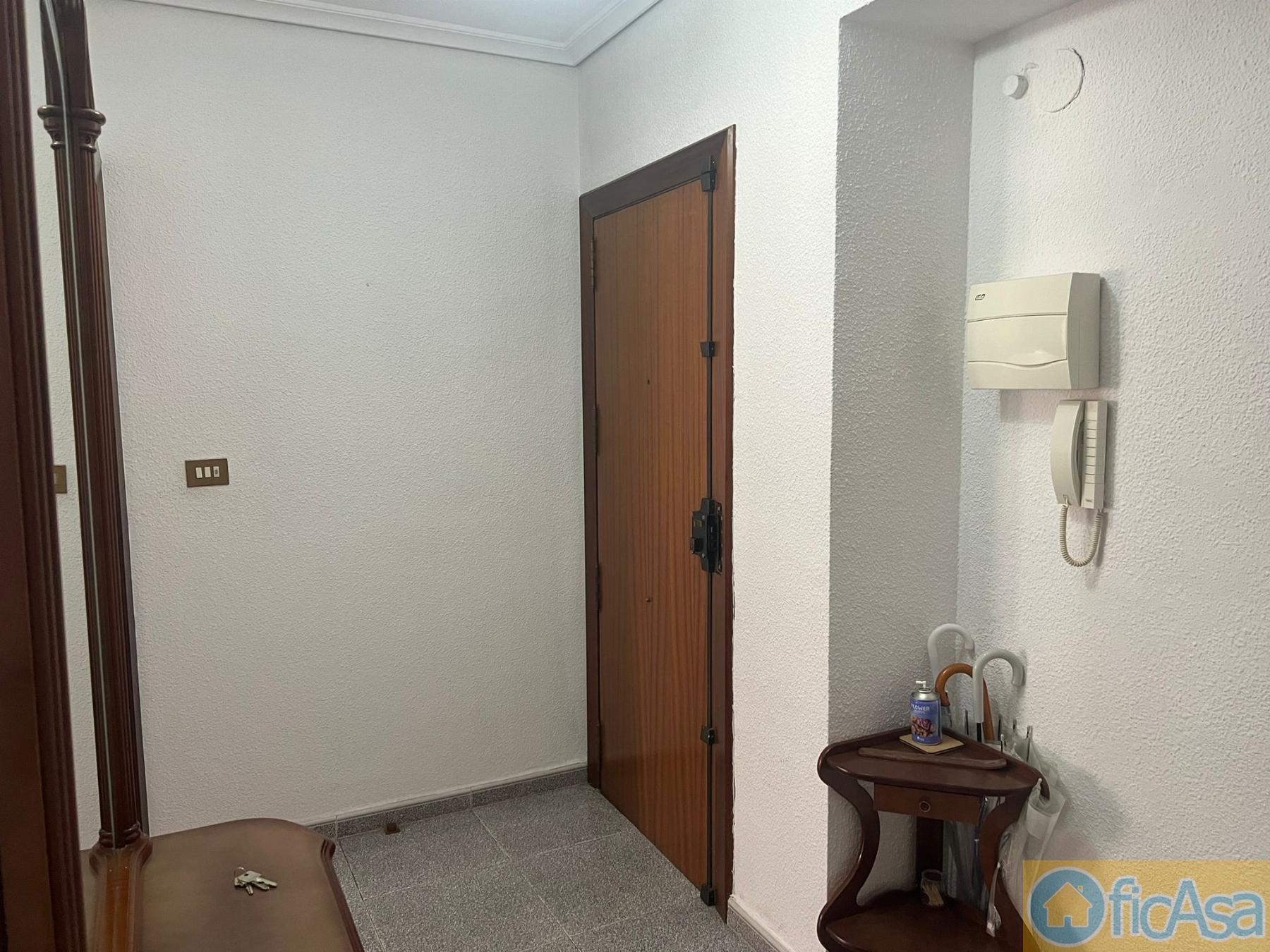For sale of flat in Castellón