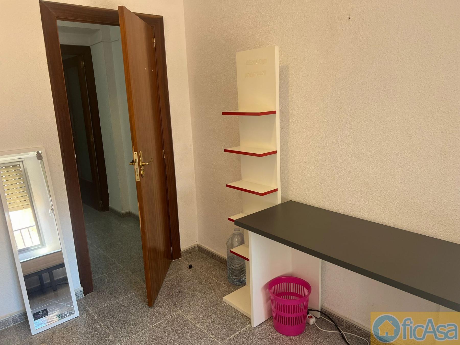 For sale of flat in Castellón
