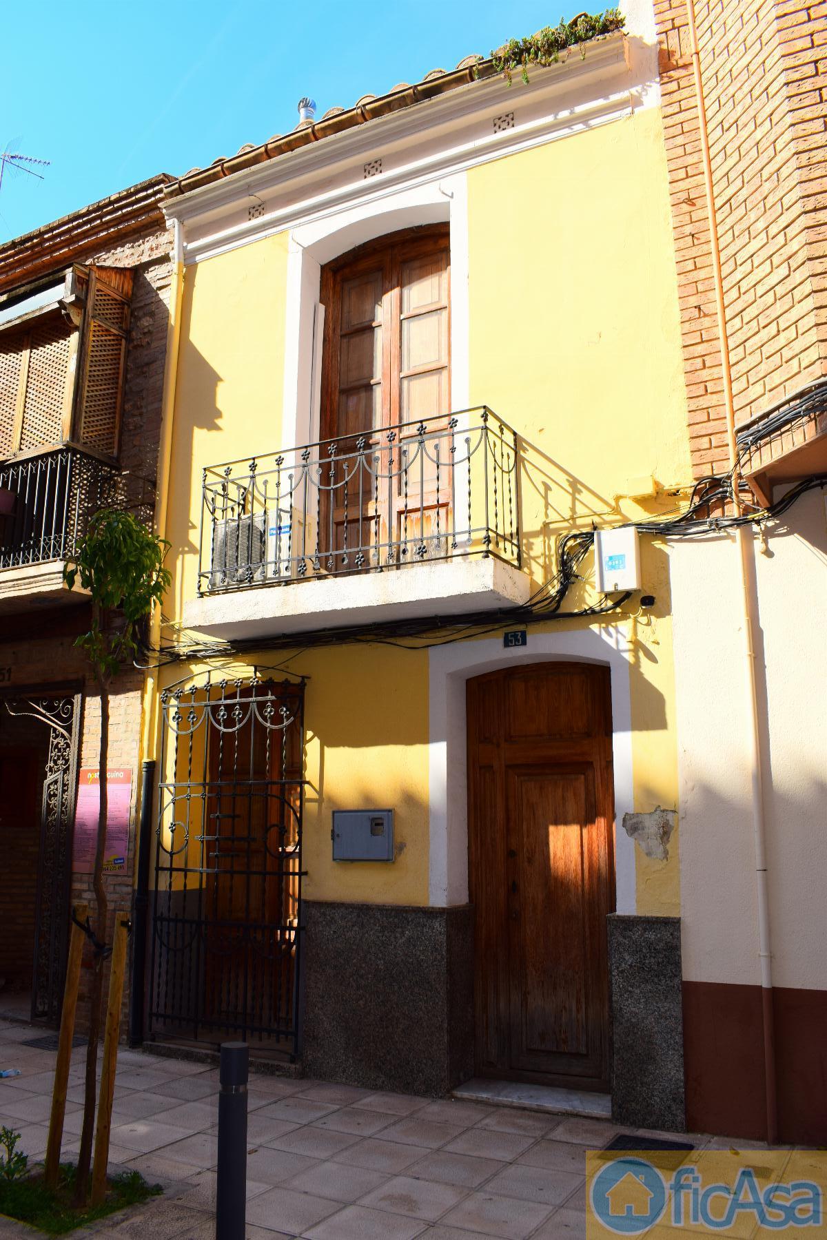 For sale of house in Castellón