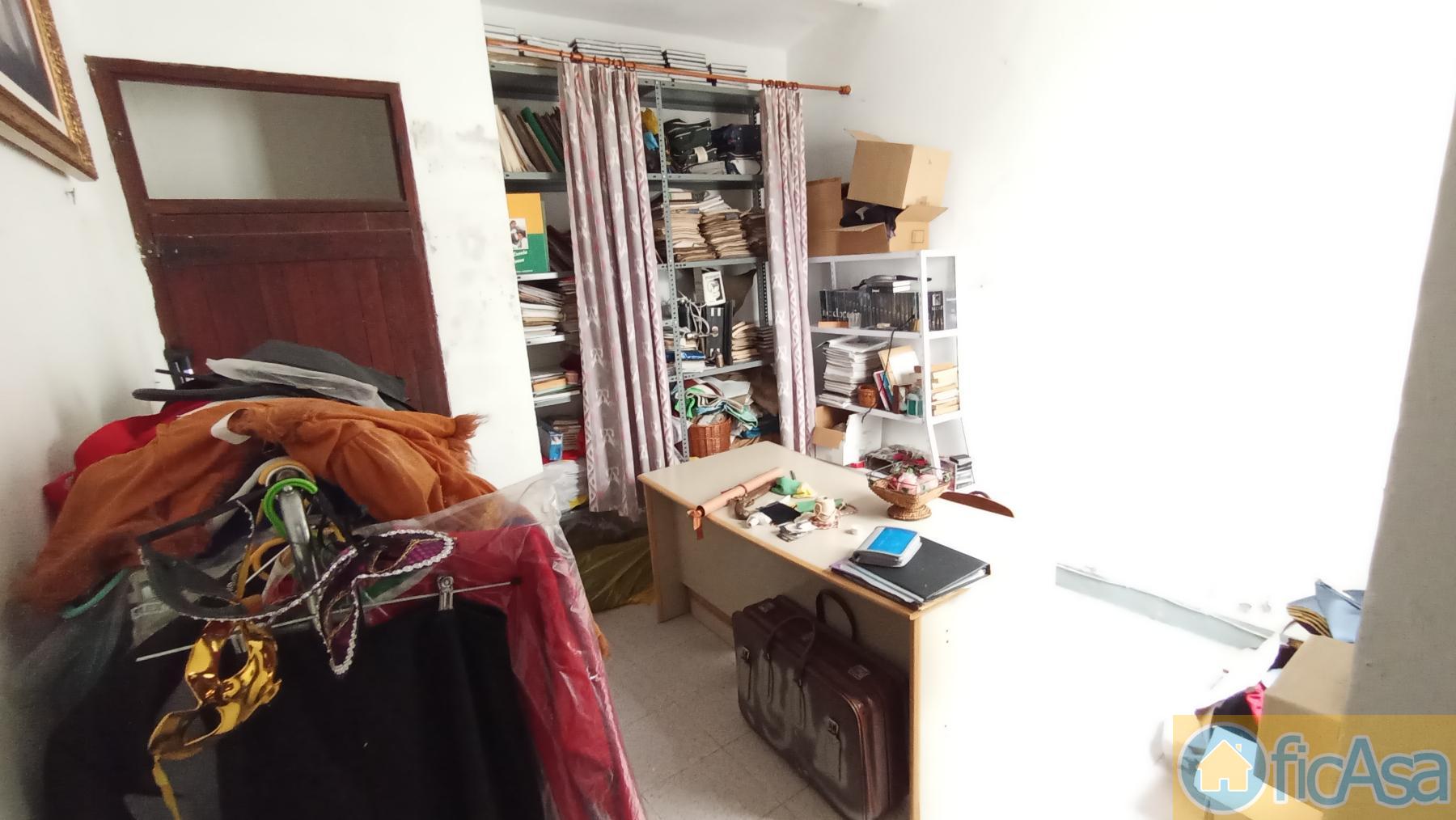 For sale of house in Castellón