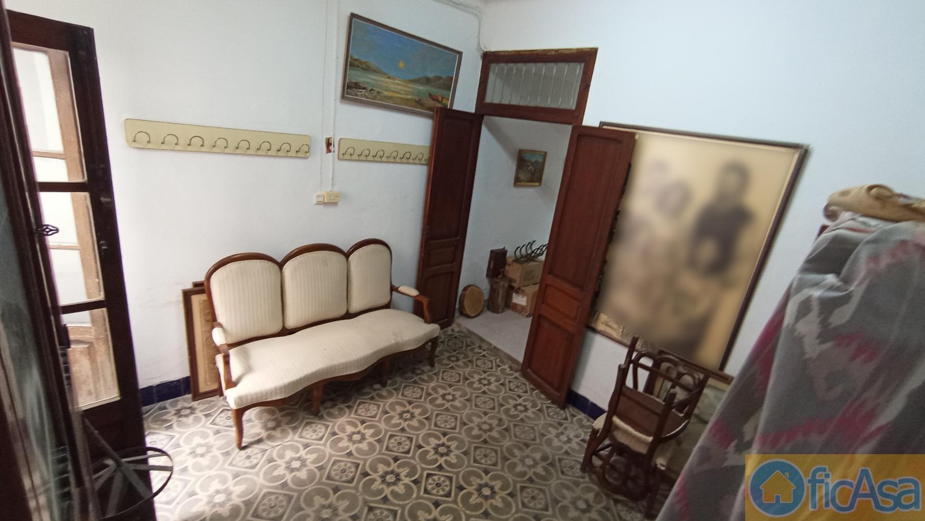 For sale of house in Castellón