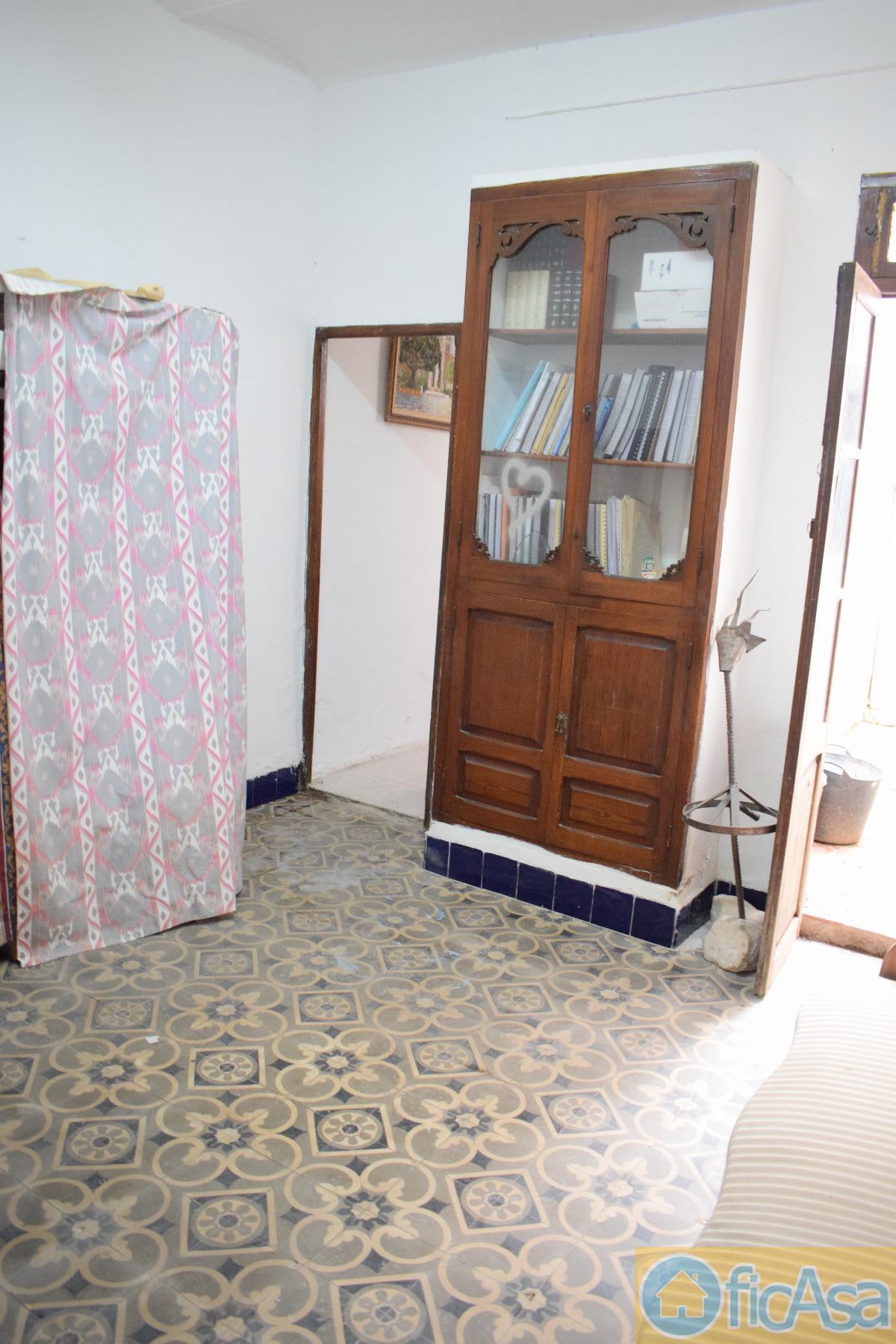 For sale of house in Castellón