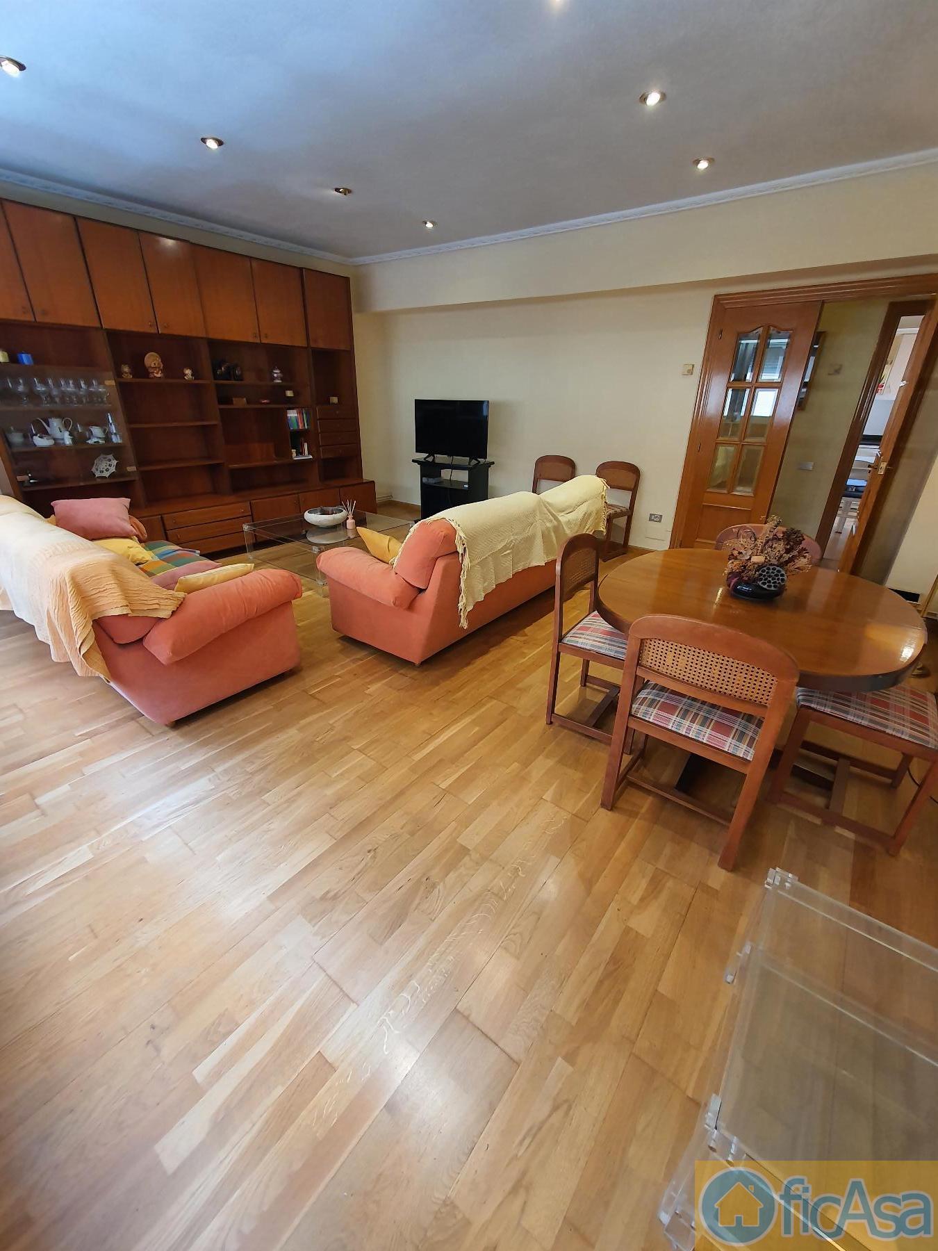 For sale of flat in Castellón